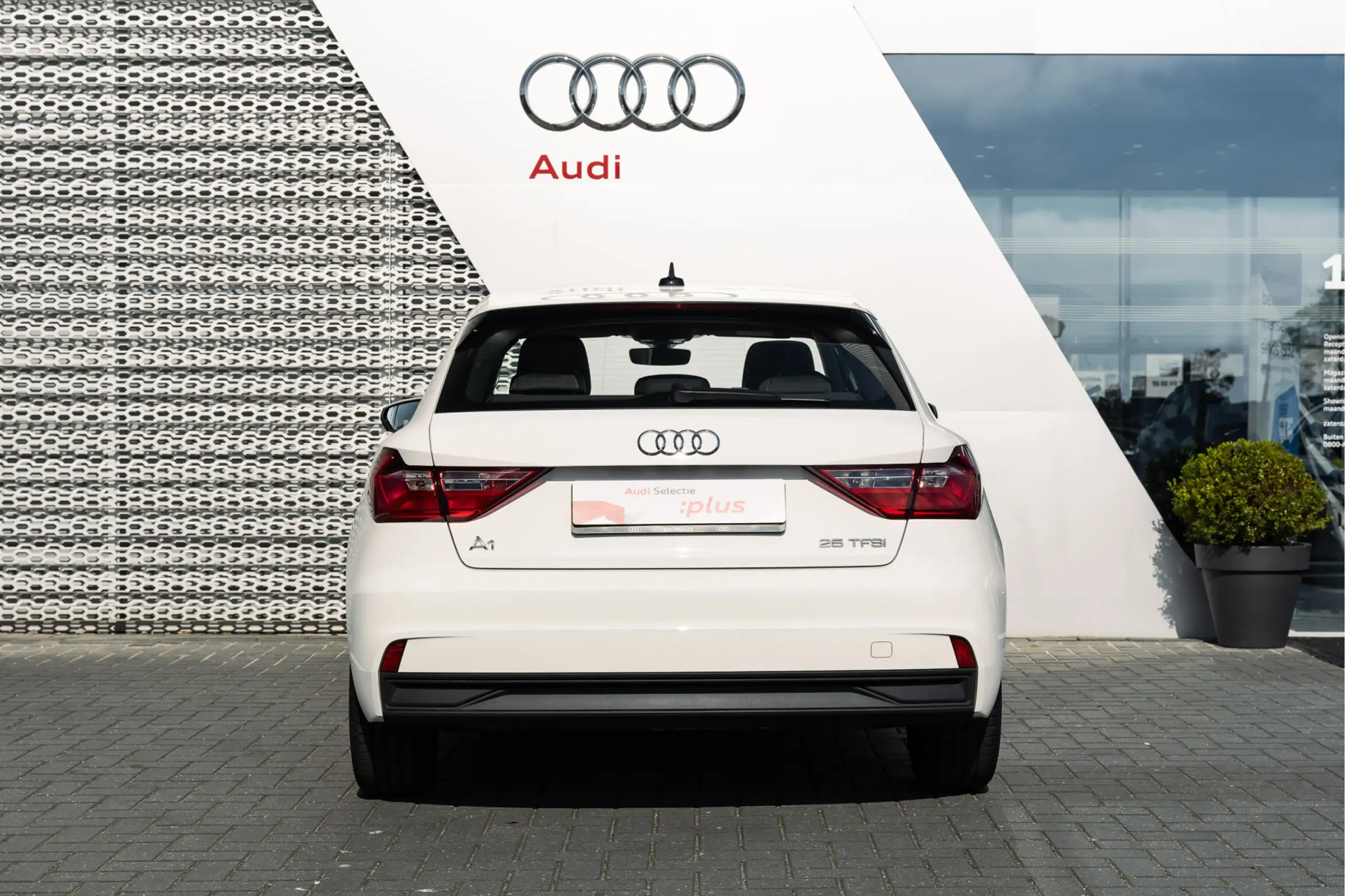 Audi - A1