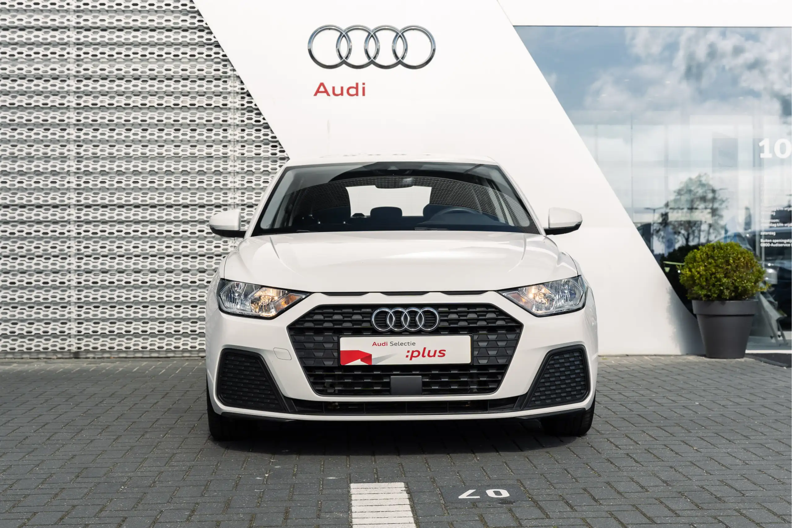 Audi - A1