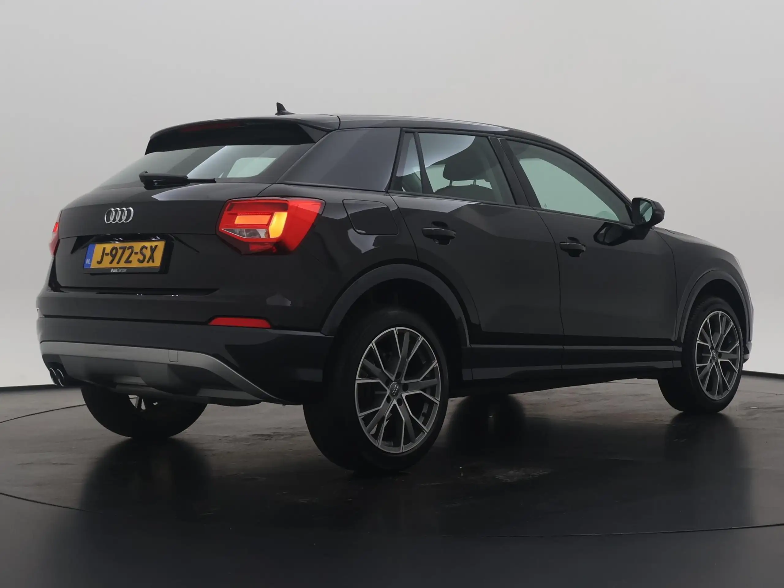 Audi - Q2