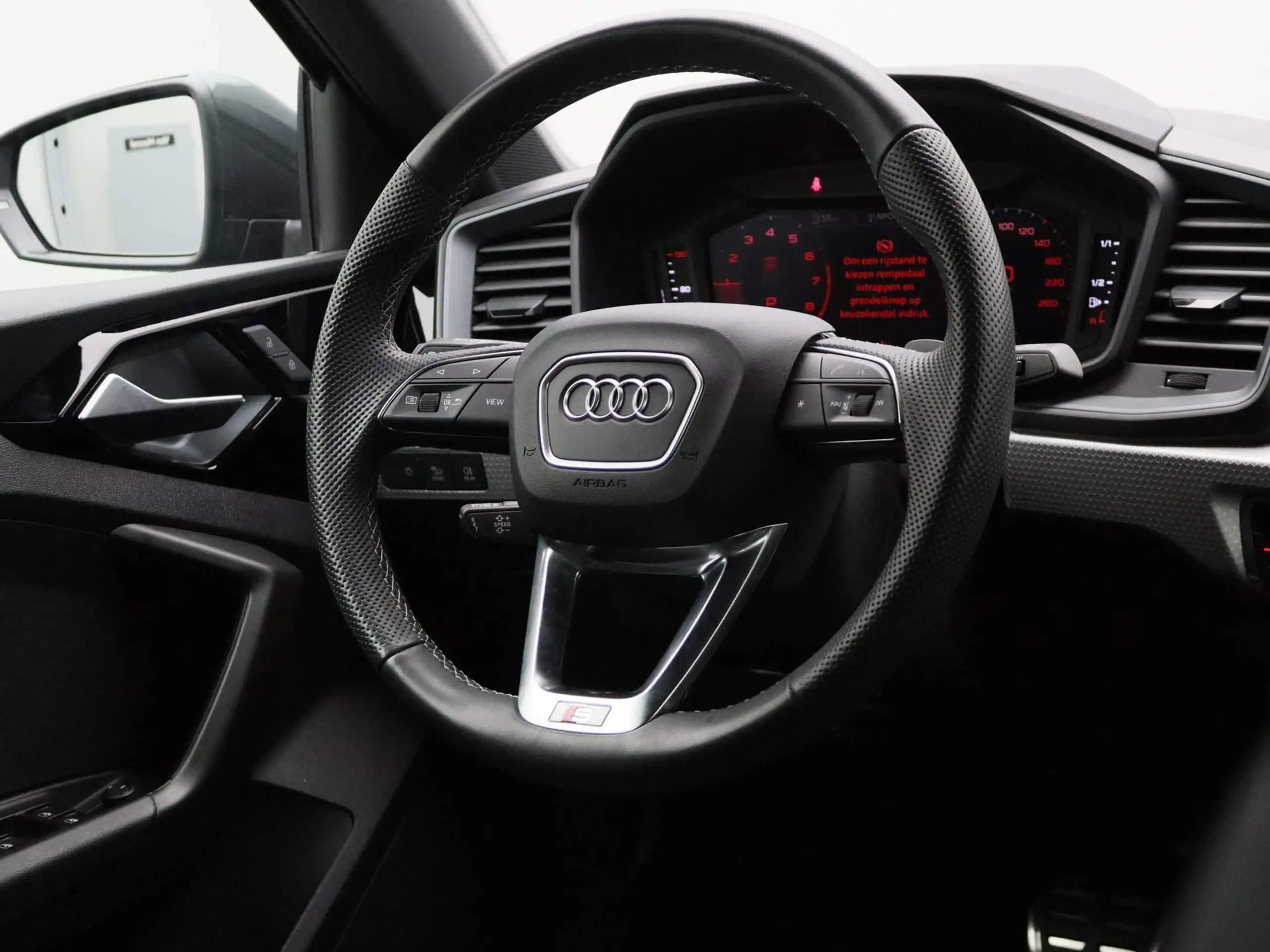 Audi - A1