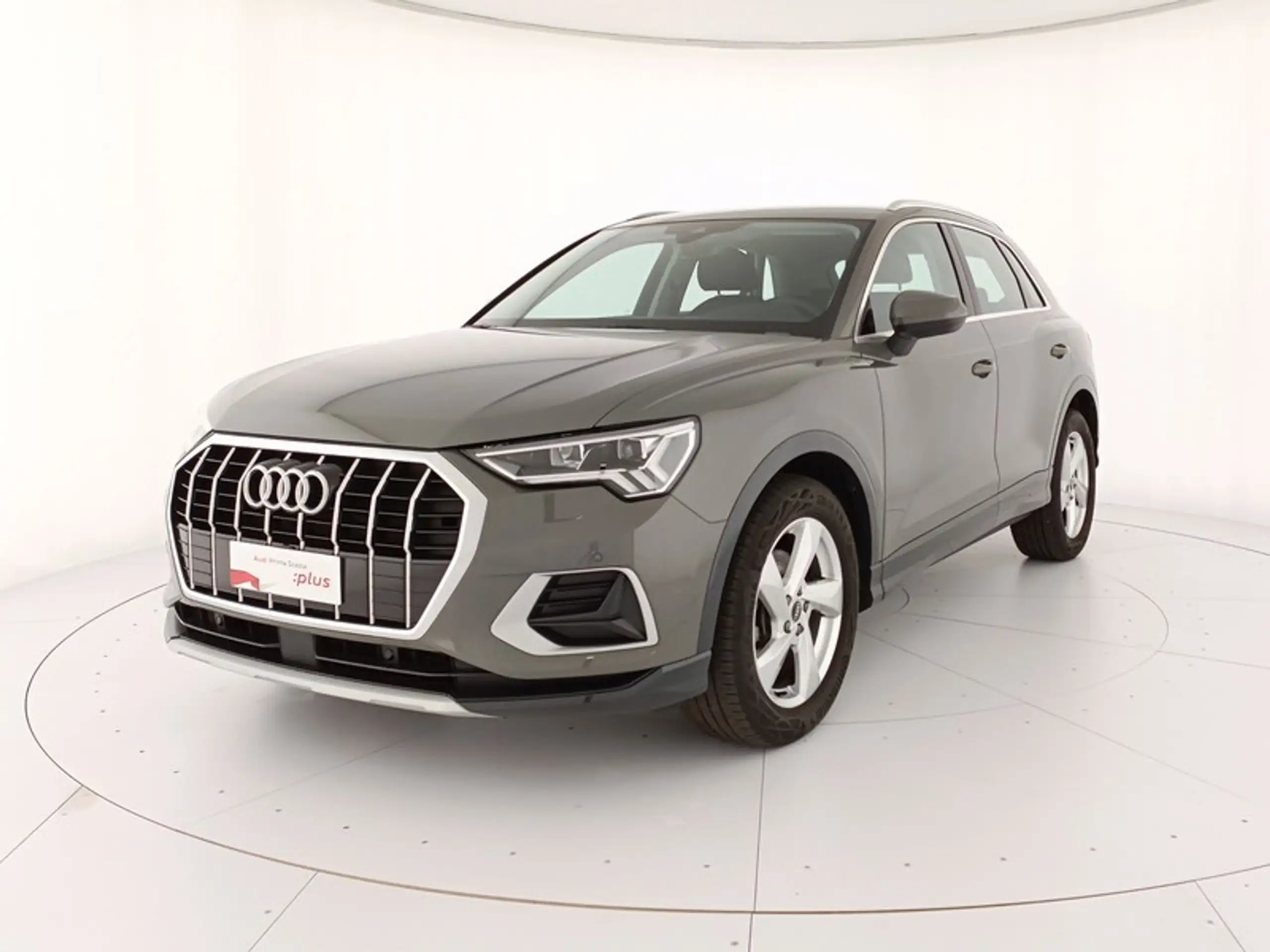 Audi - Q3