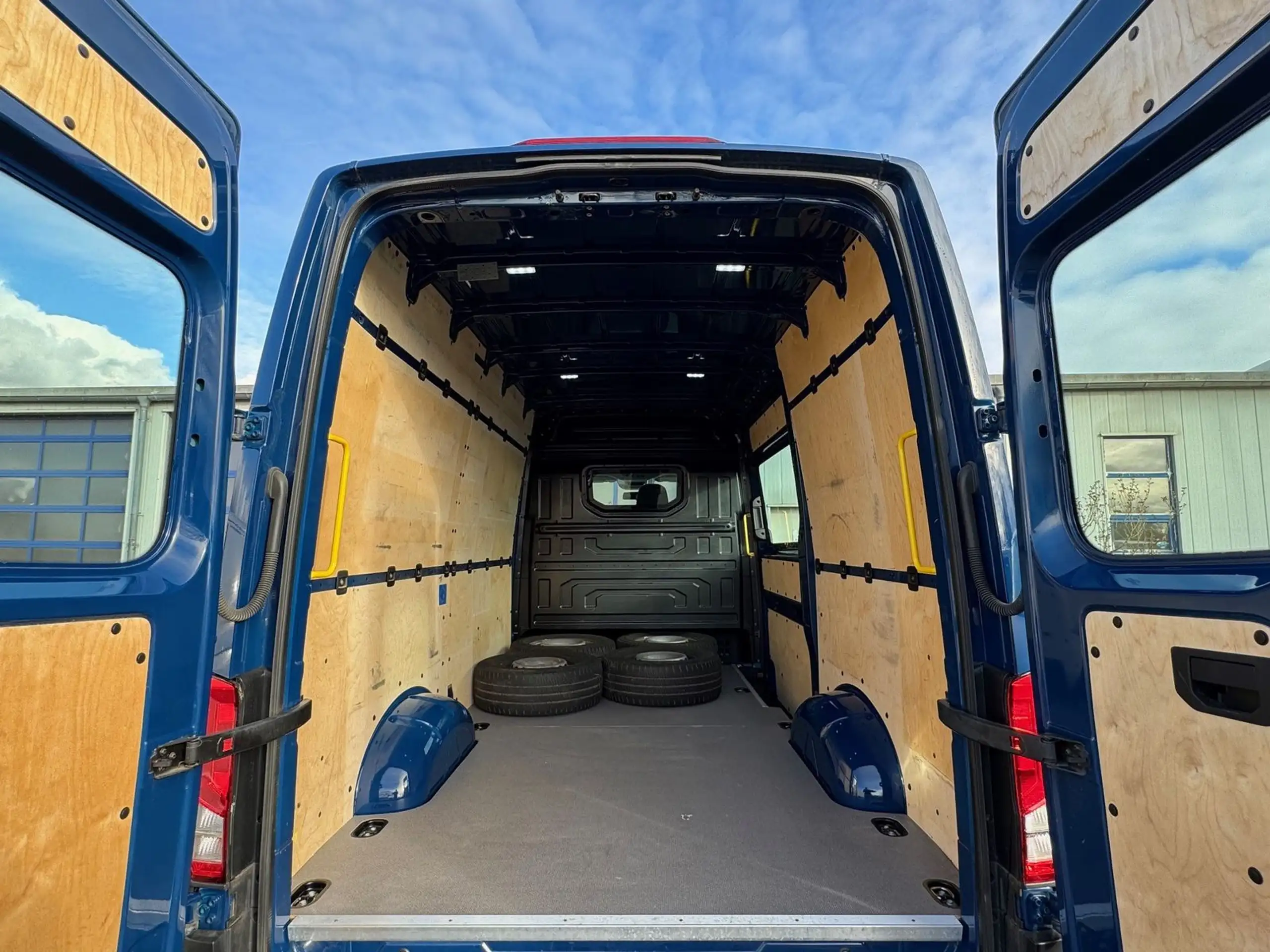 Volkswagen - Crafter