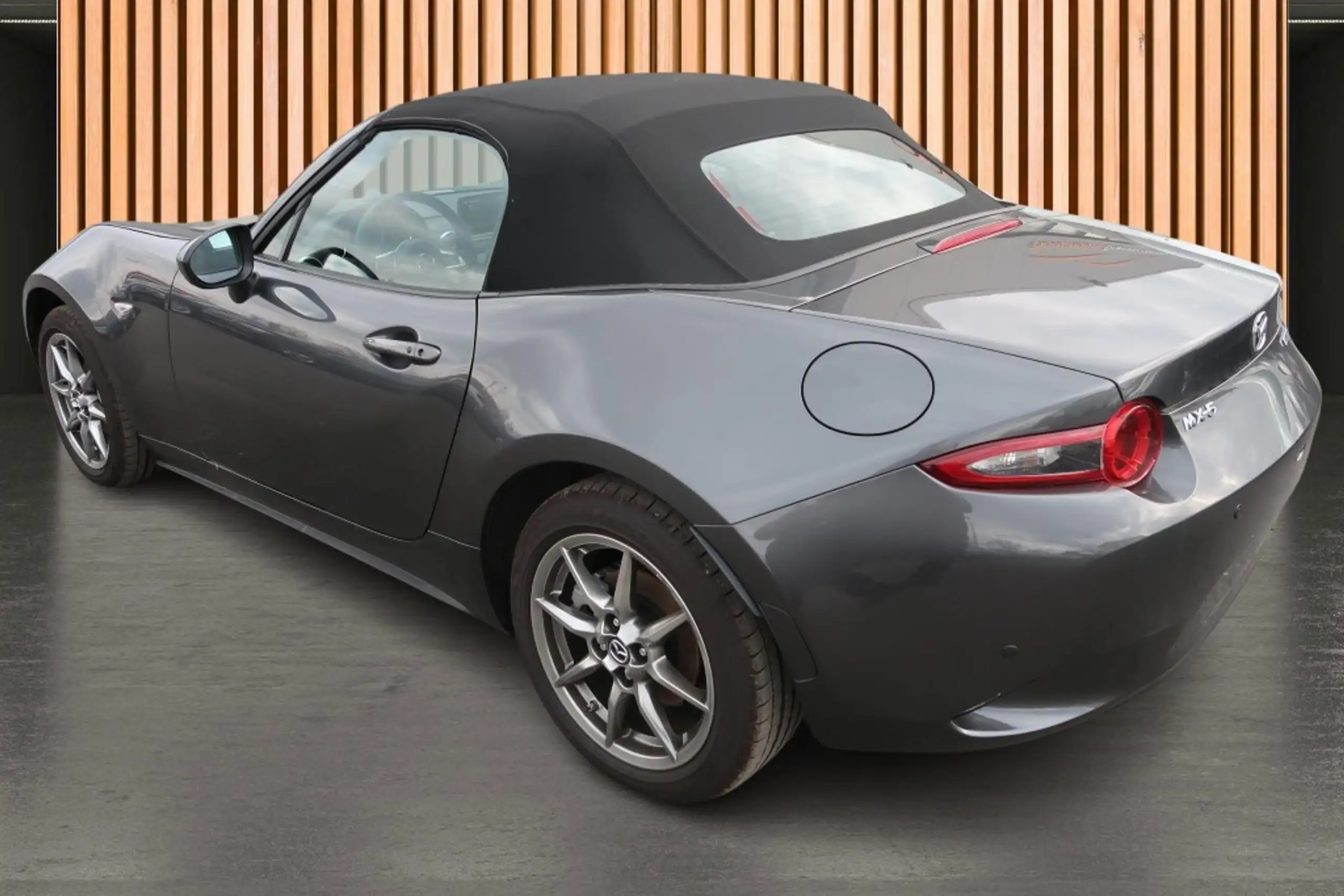 Mazda - MX-5