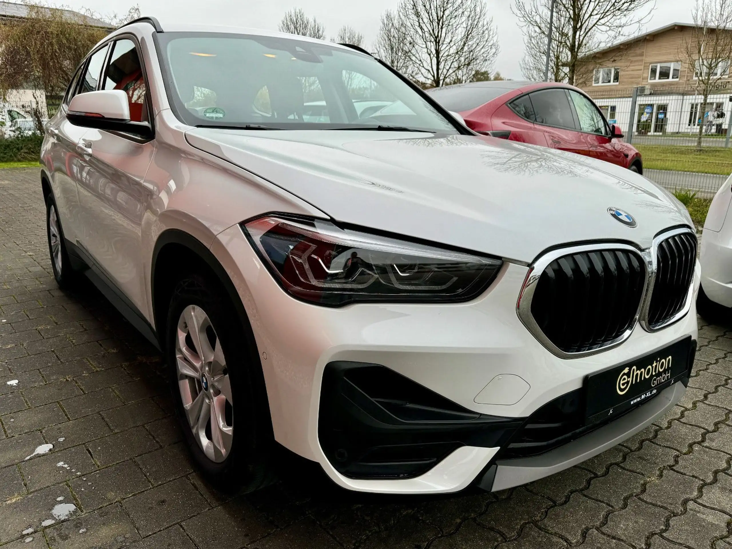 BMW - X1