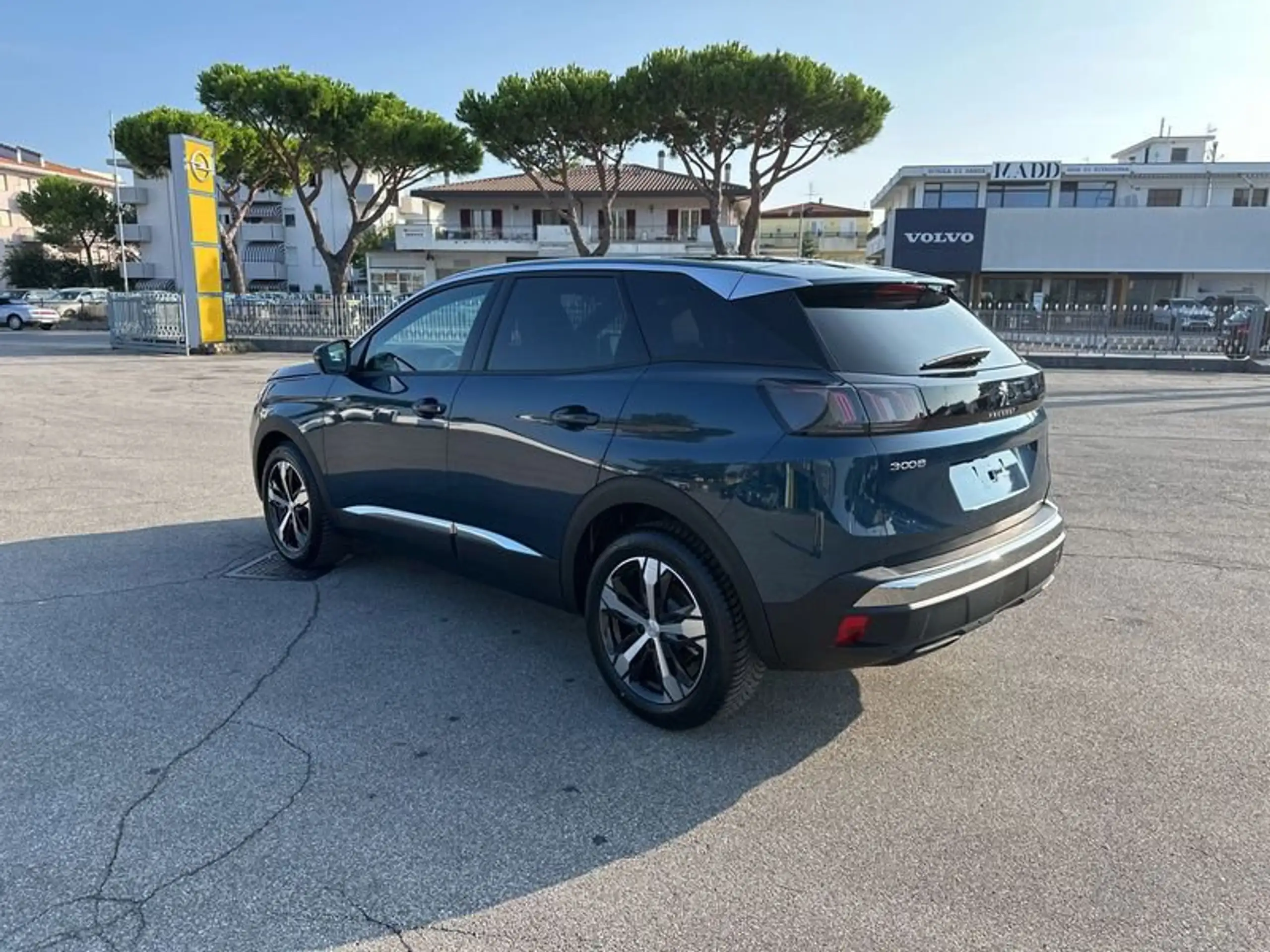 Peugeot - 3008