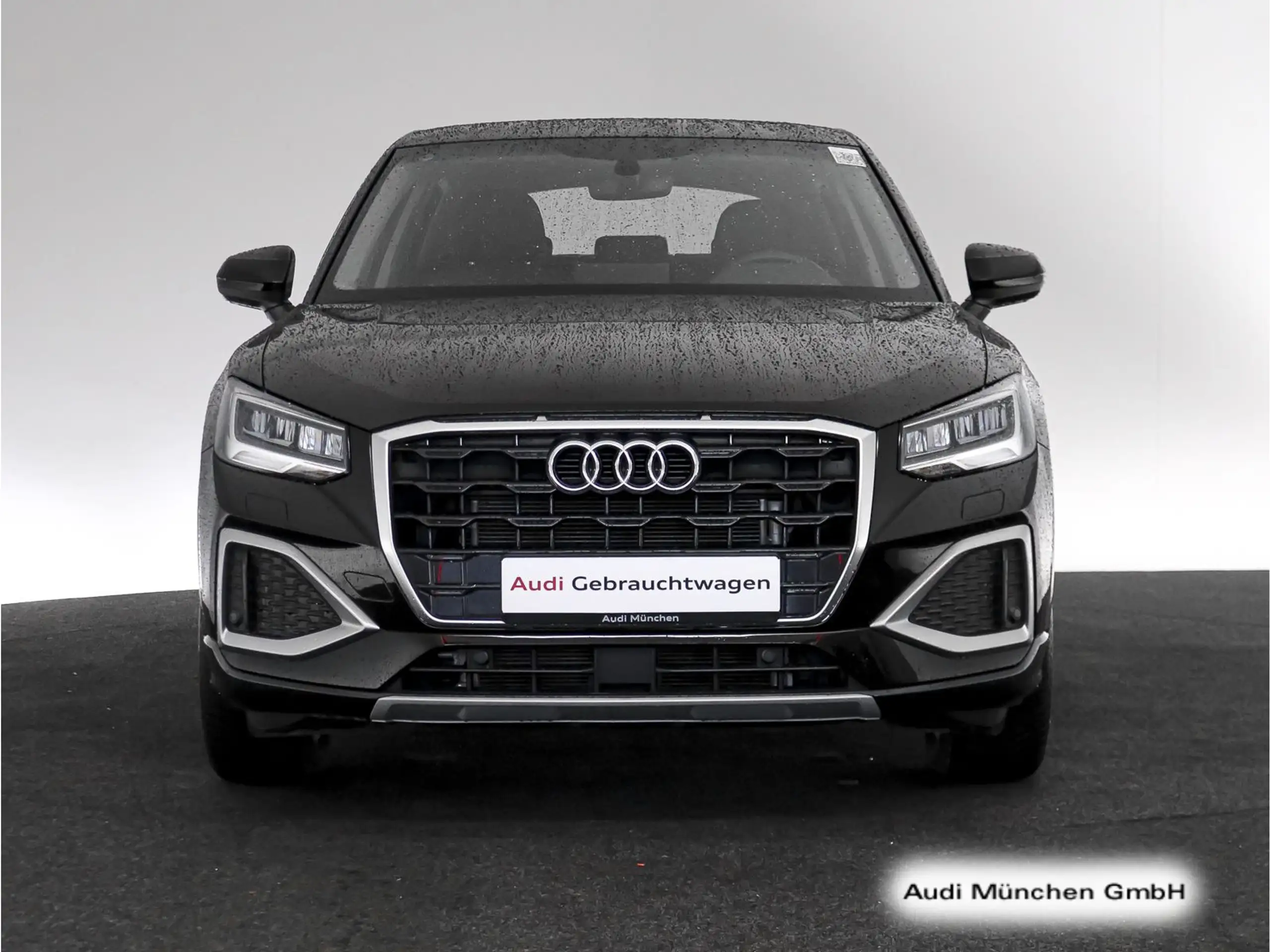 Audi - Q2