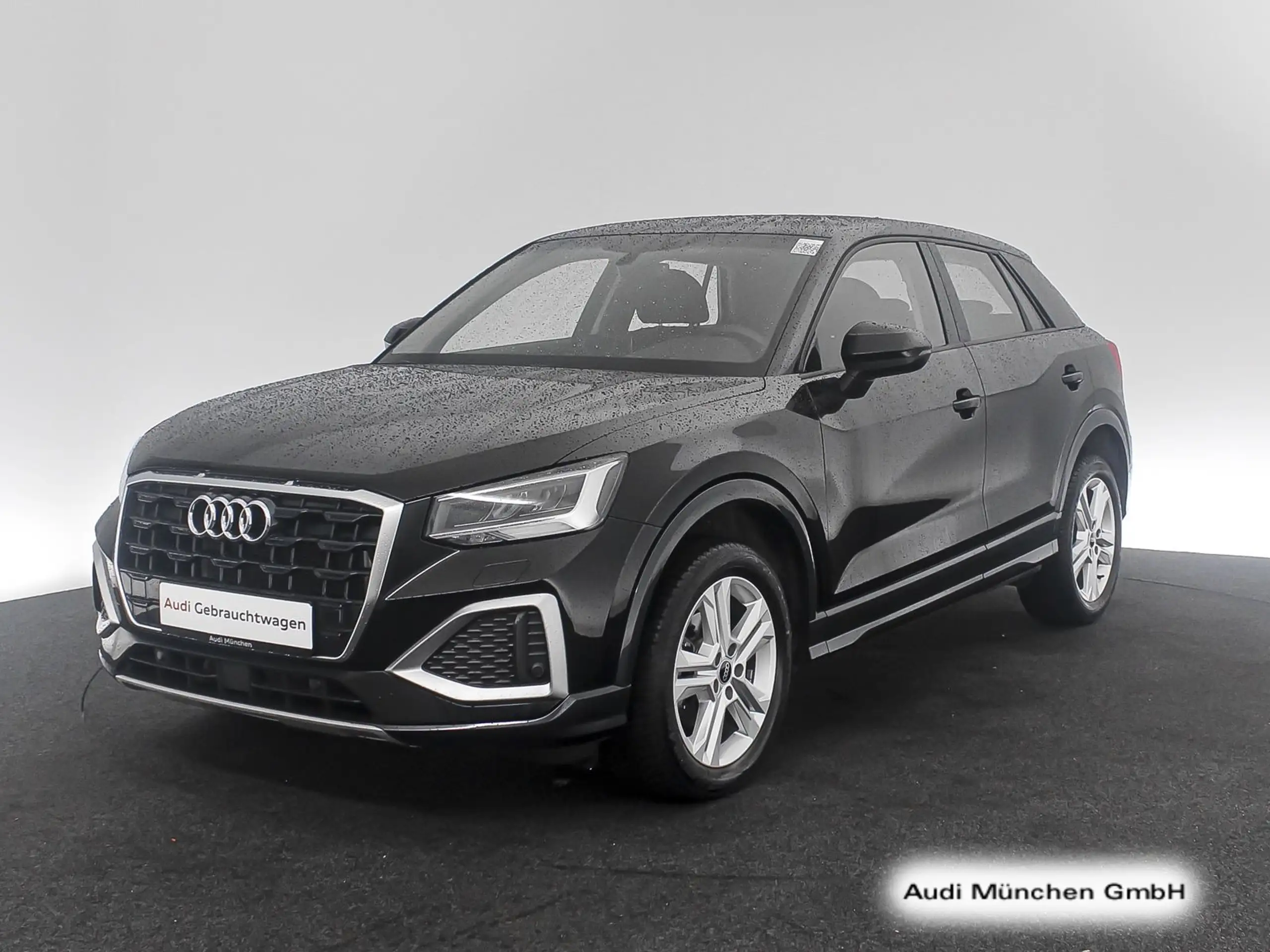 Audi - Q2