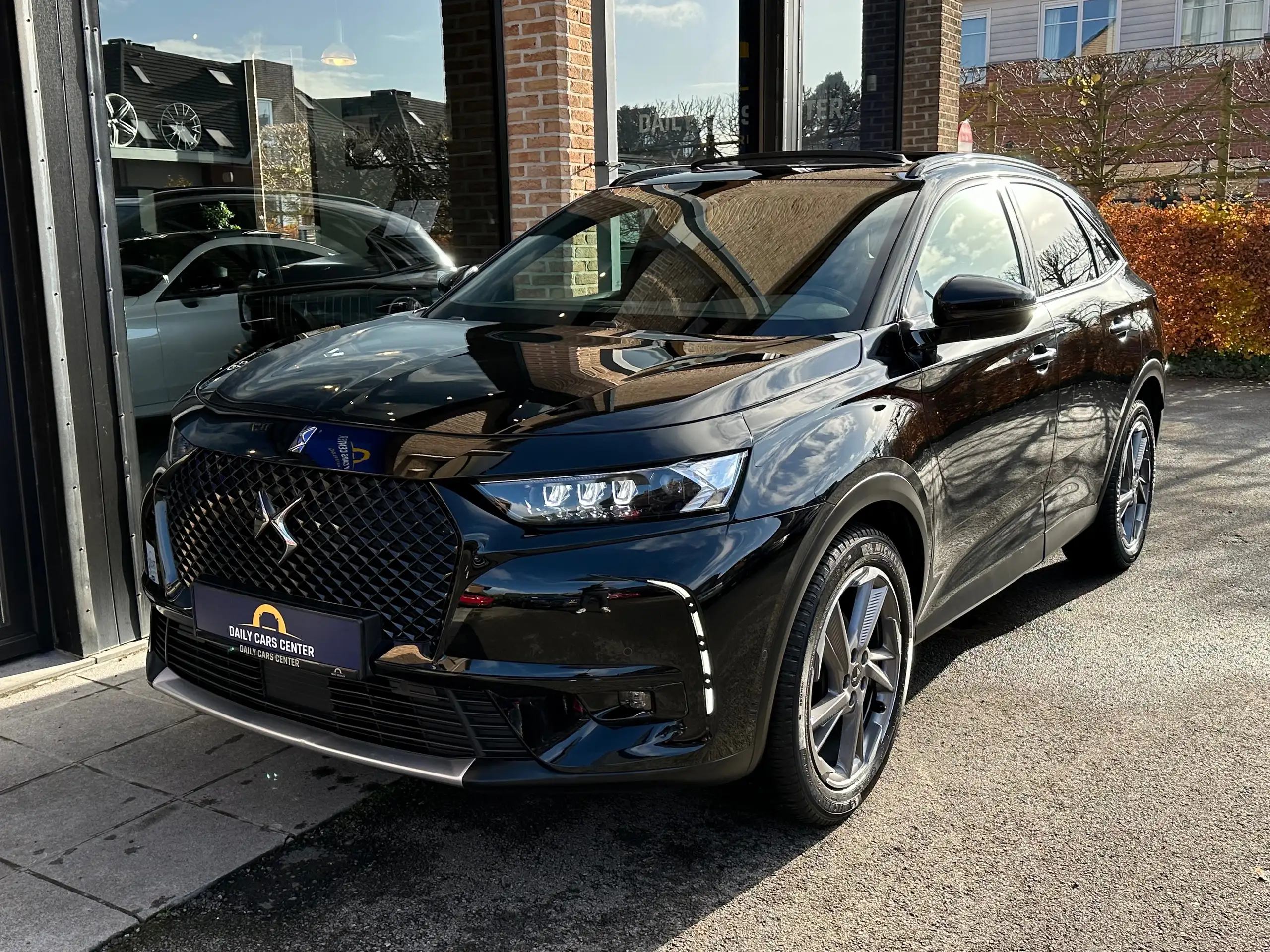 DS Automobiles - DS 7 Crossback