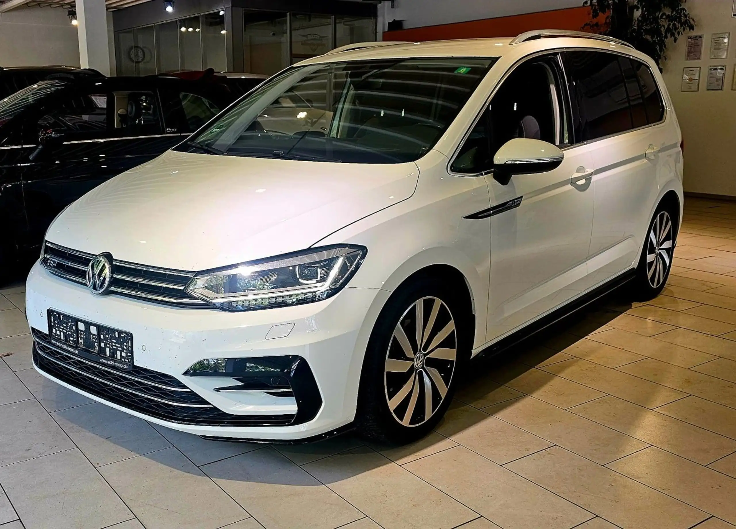 Volkswagen - Touran