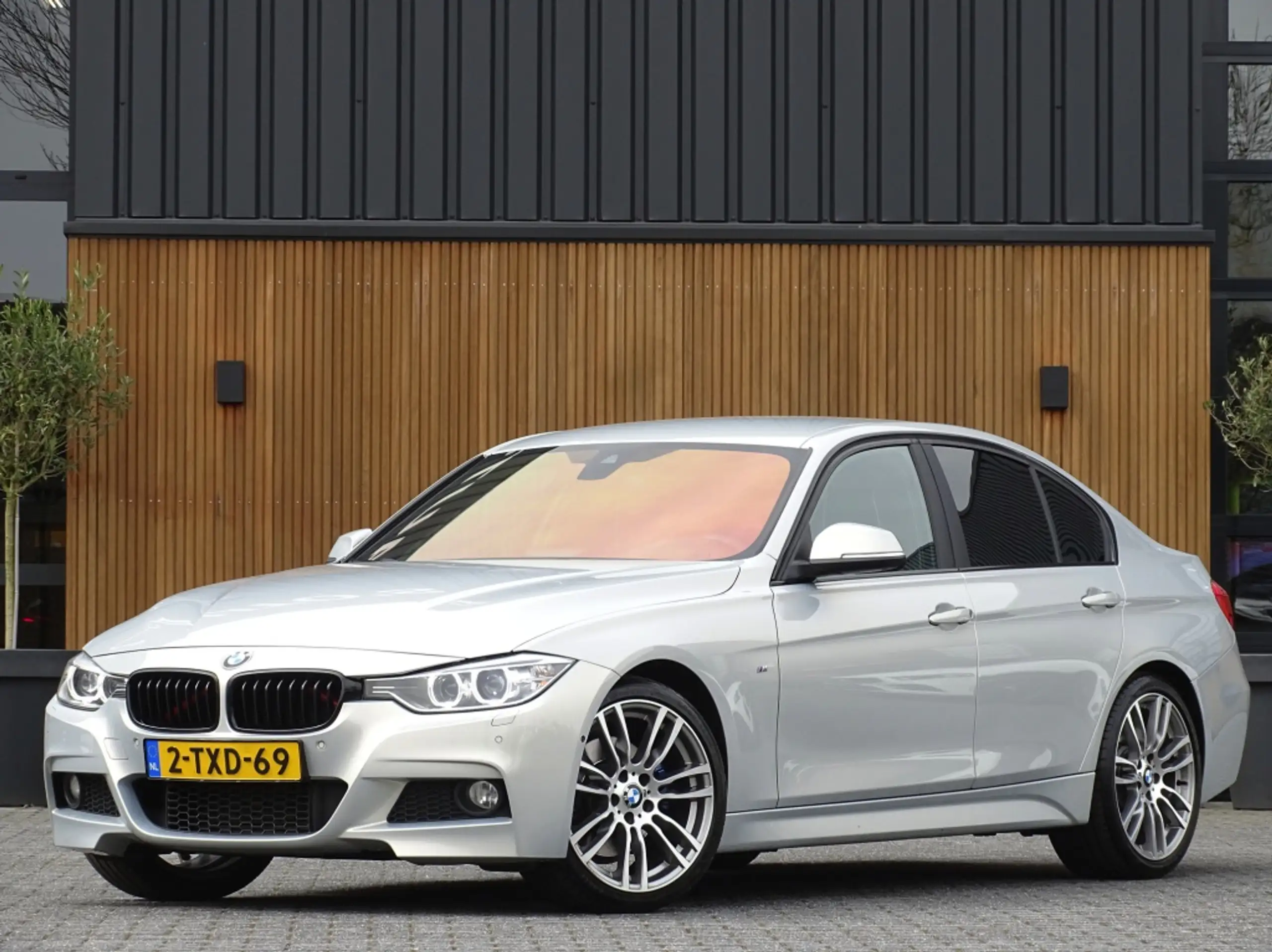 BMW 328 2014