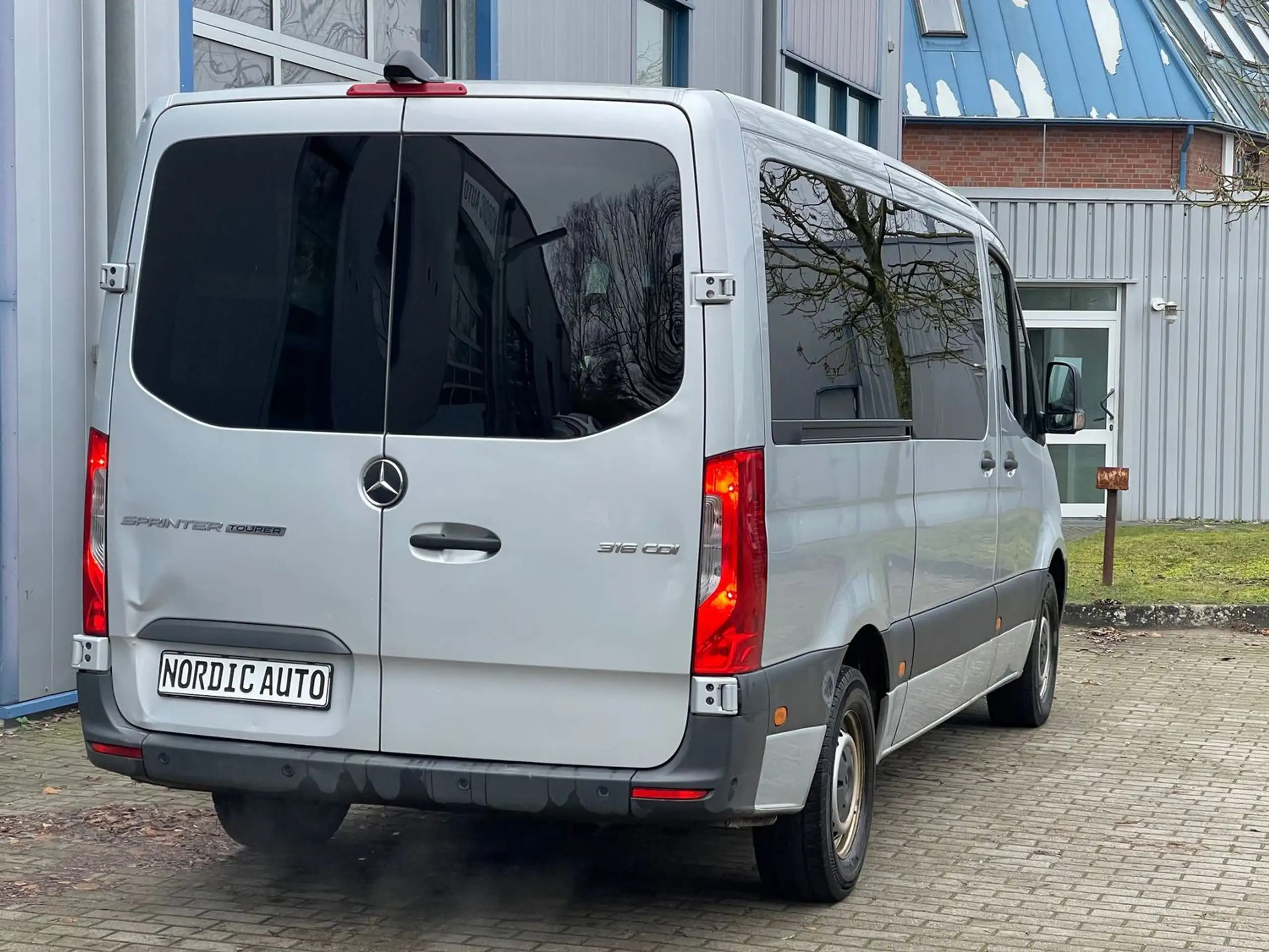 Mercedes-Benz - Sprinter