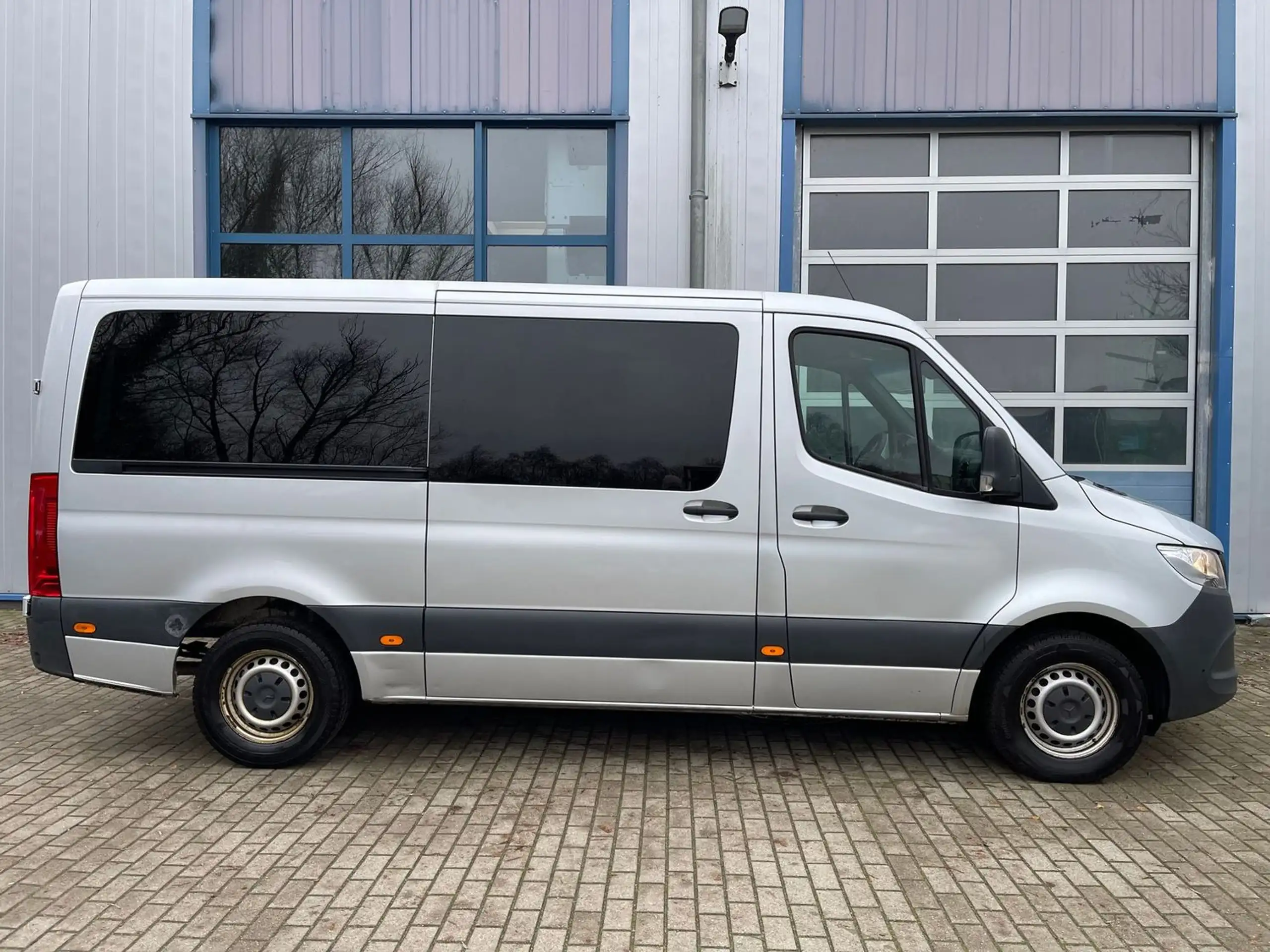 Mercedes-Benz - Sprinter