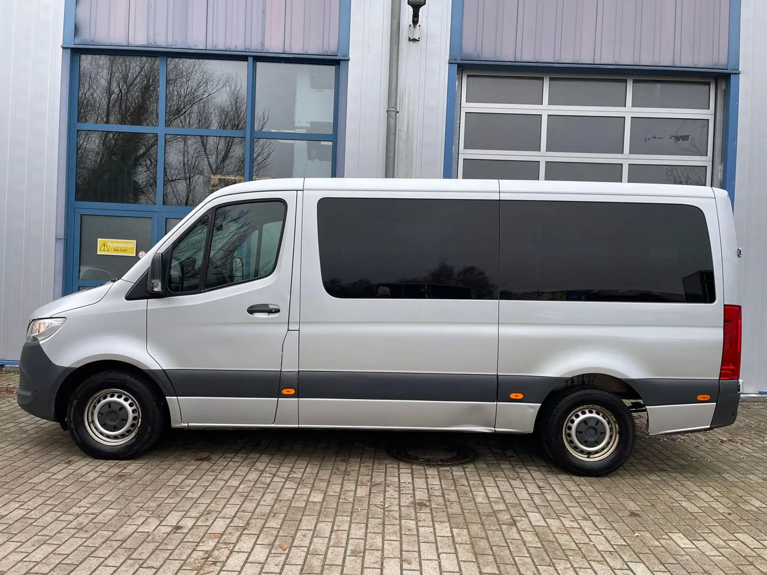 Mercedes-Benz - Sprinter