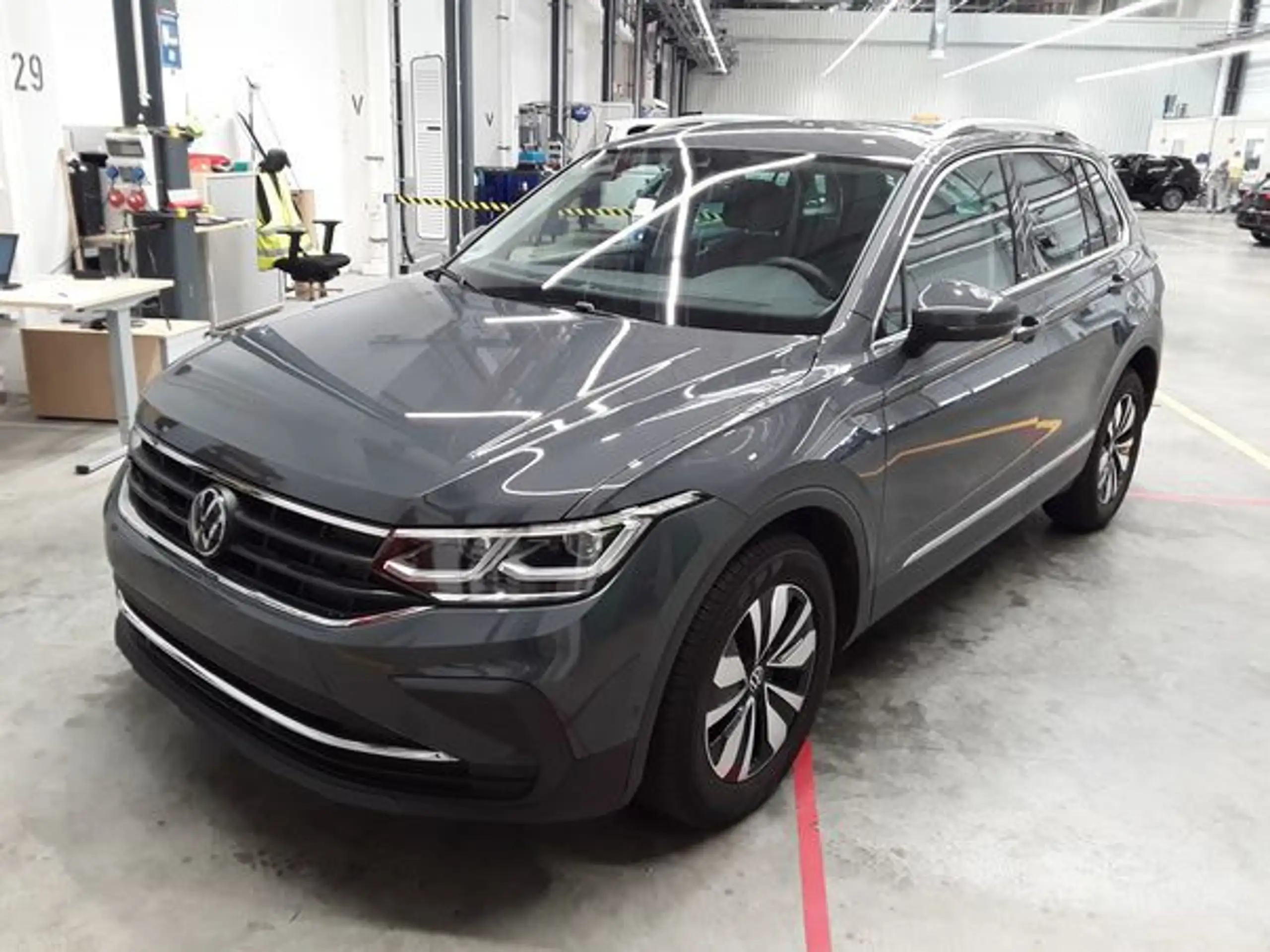 Volkswagen - Tiguan