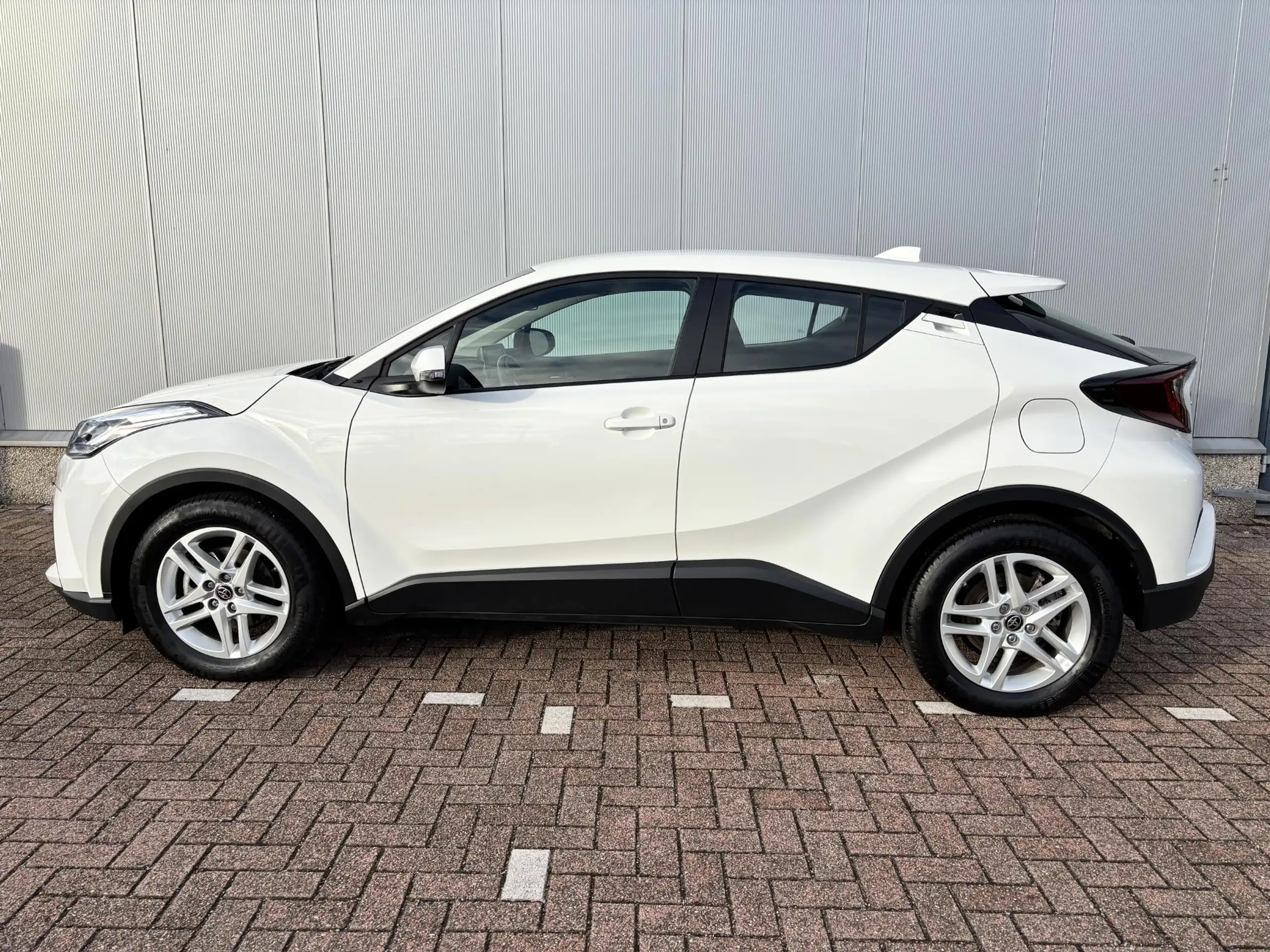 Toyota - C-HR