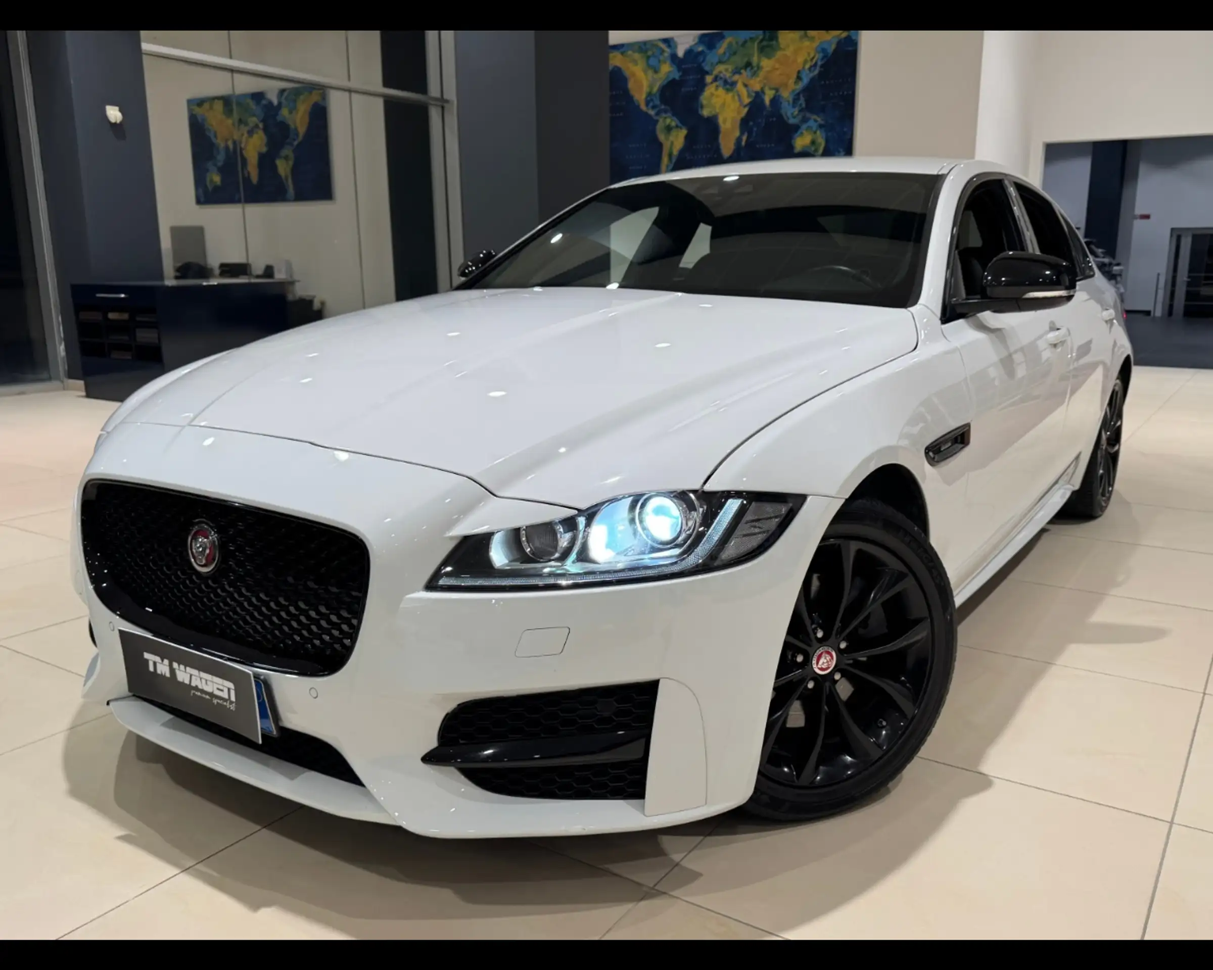 Jaguar - XF