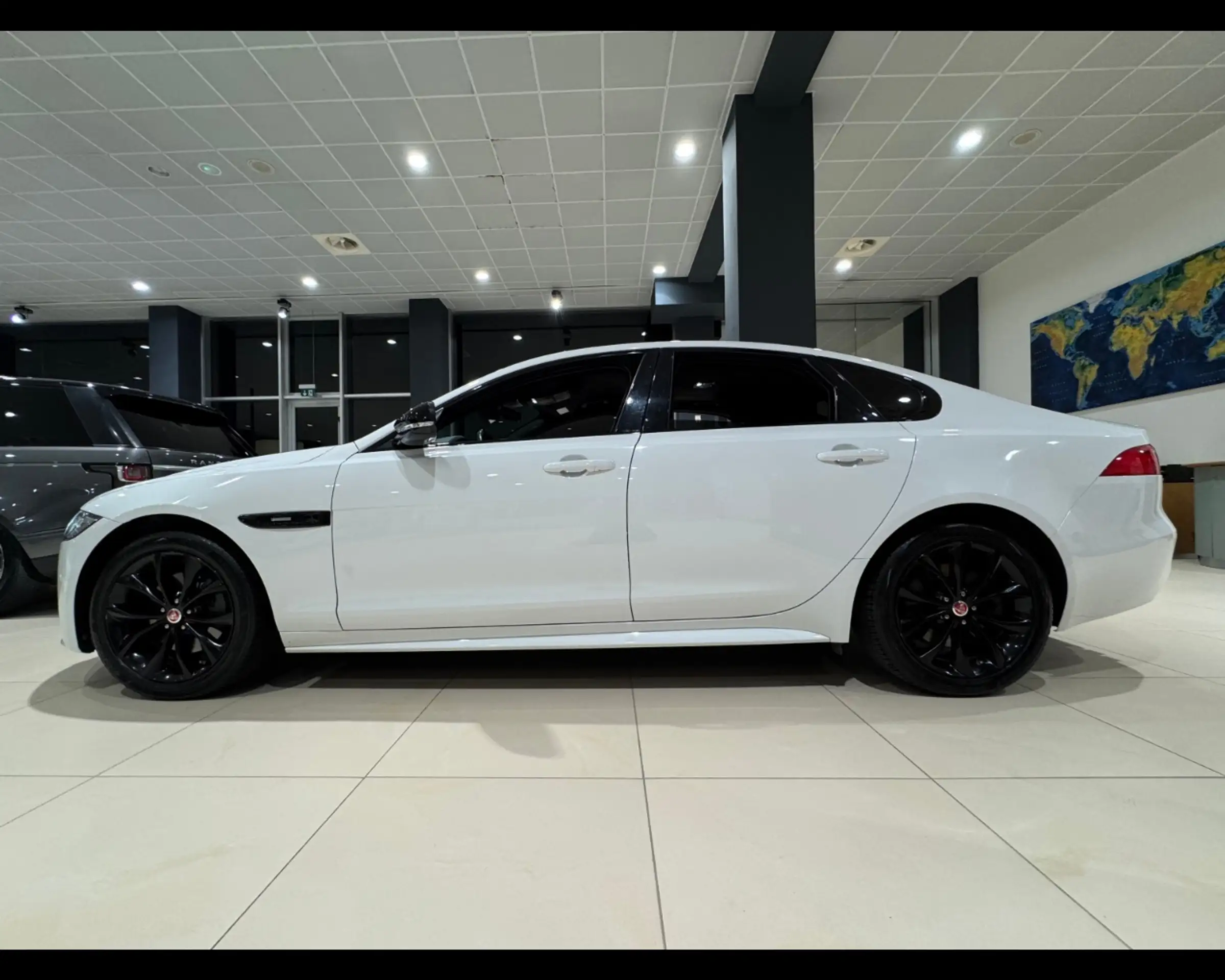 Jaguar - XF