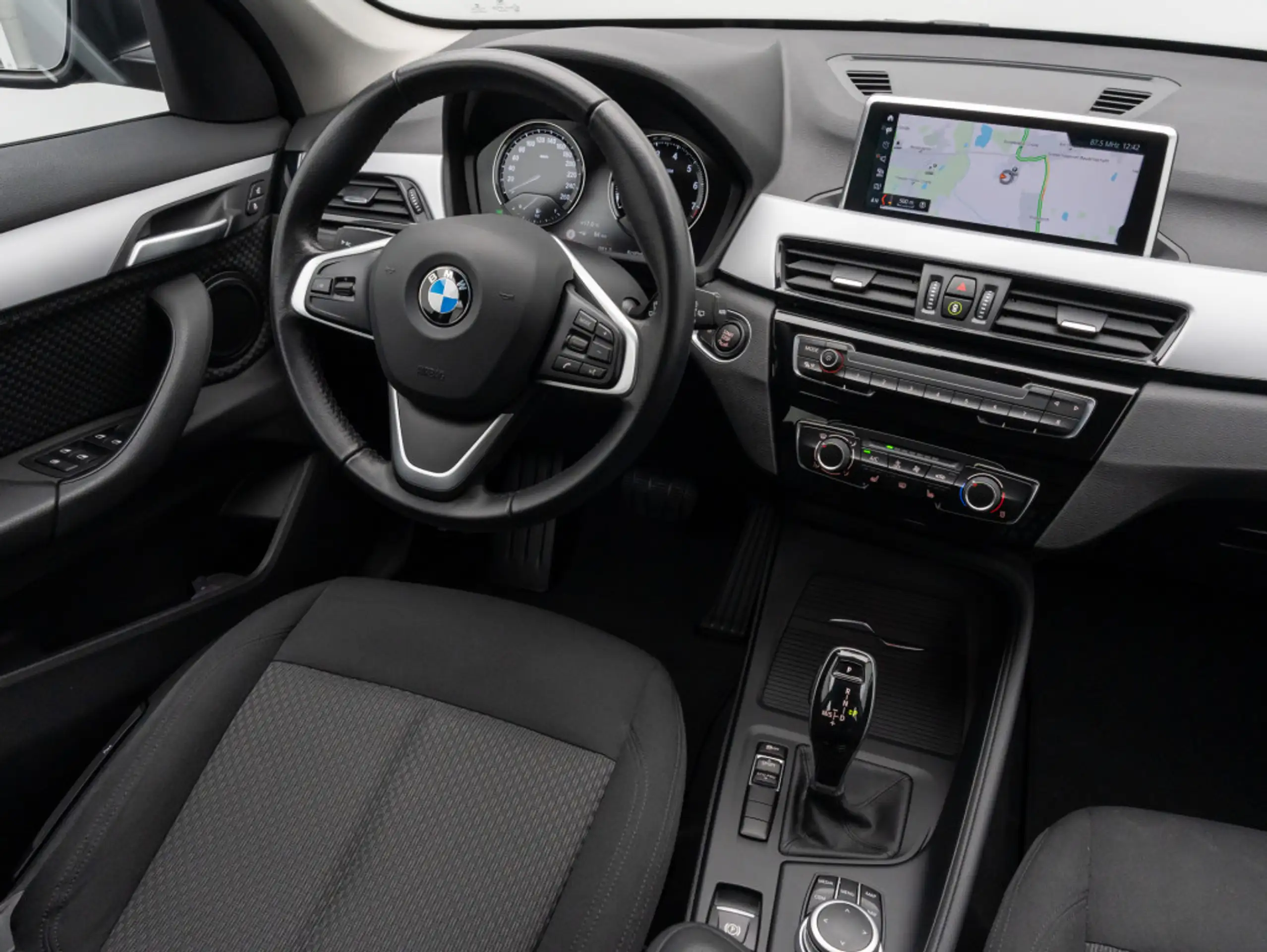 BMW - X1