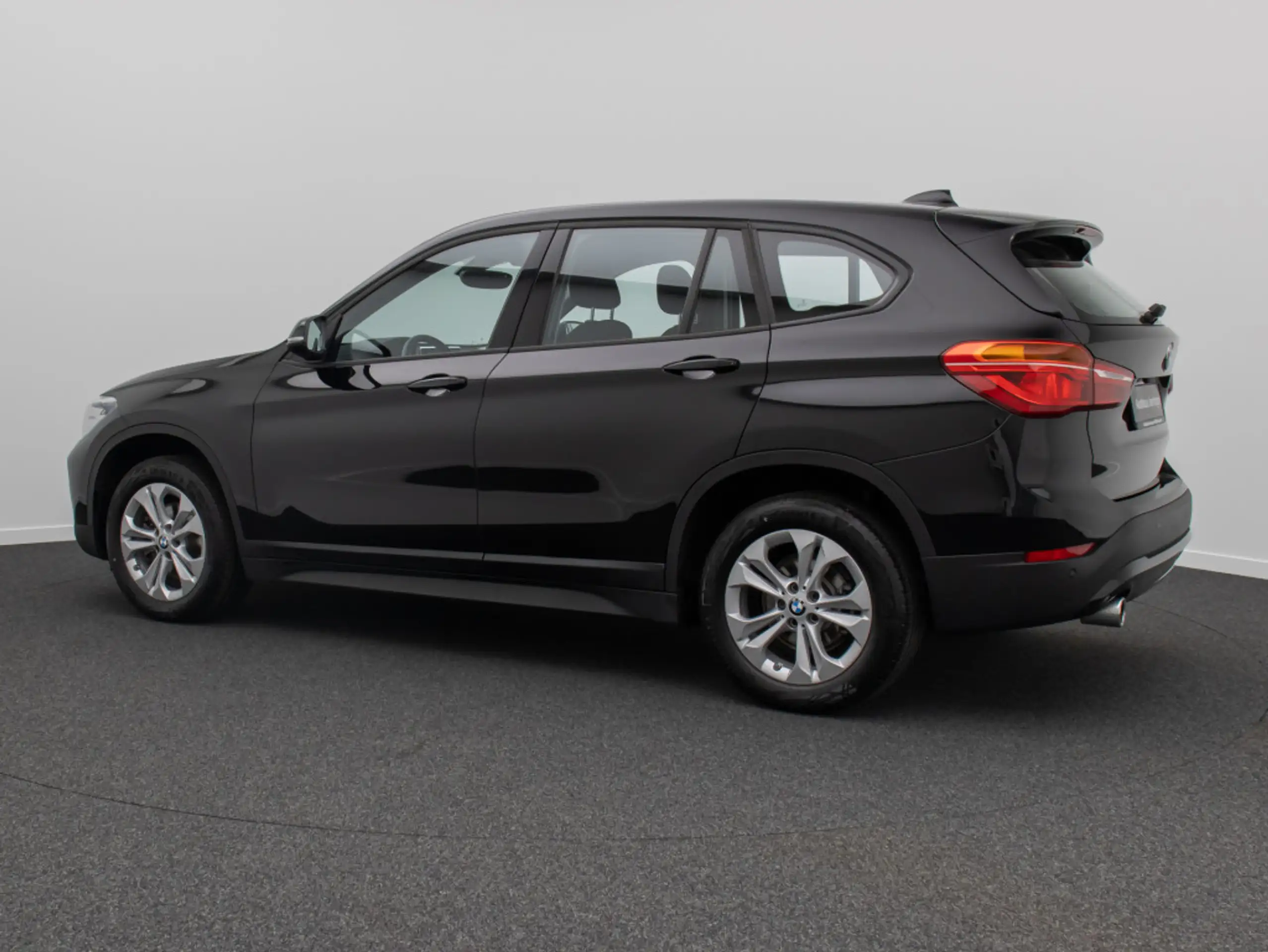 BMW - X1