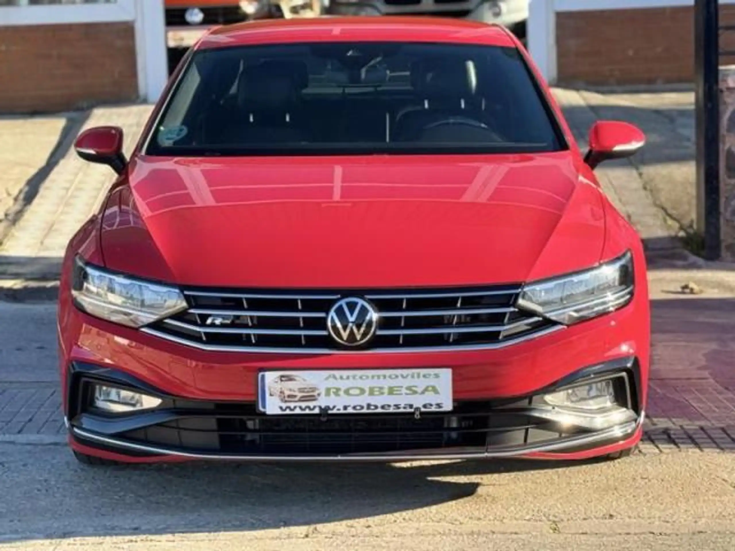 Volkswagen - Passat