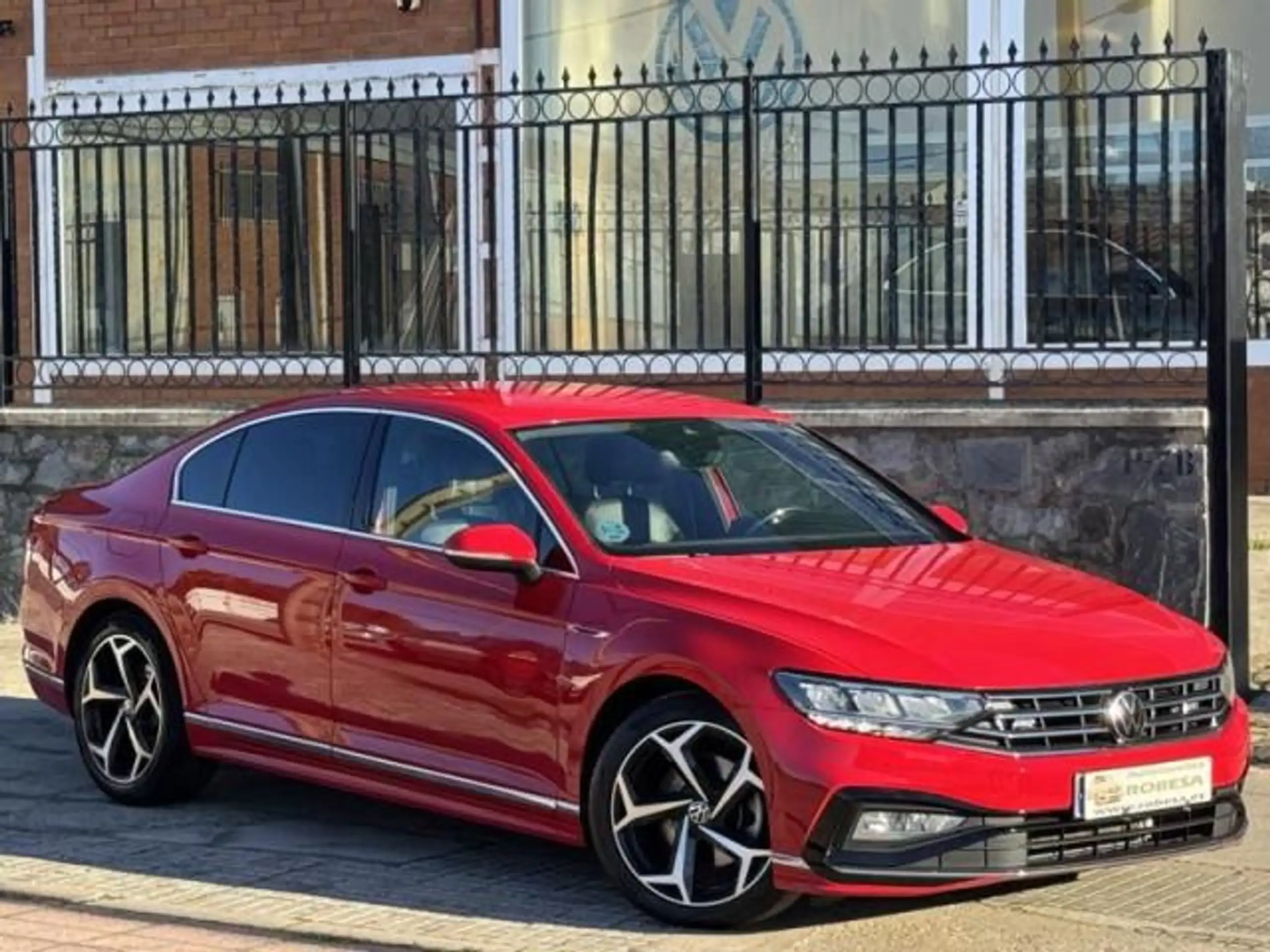 Volkswagen - Passat