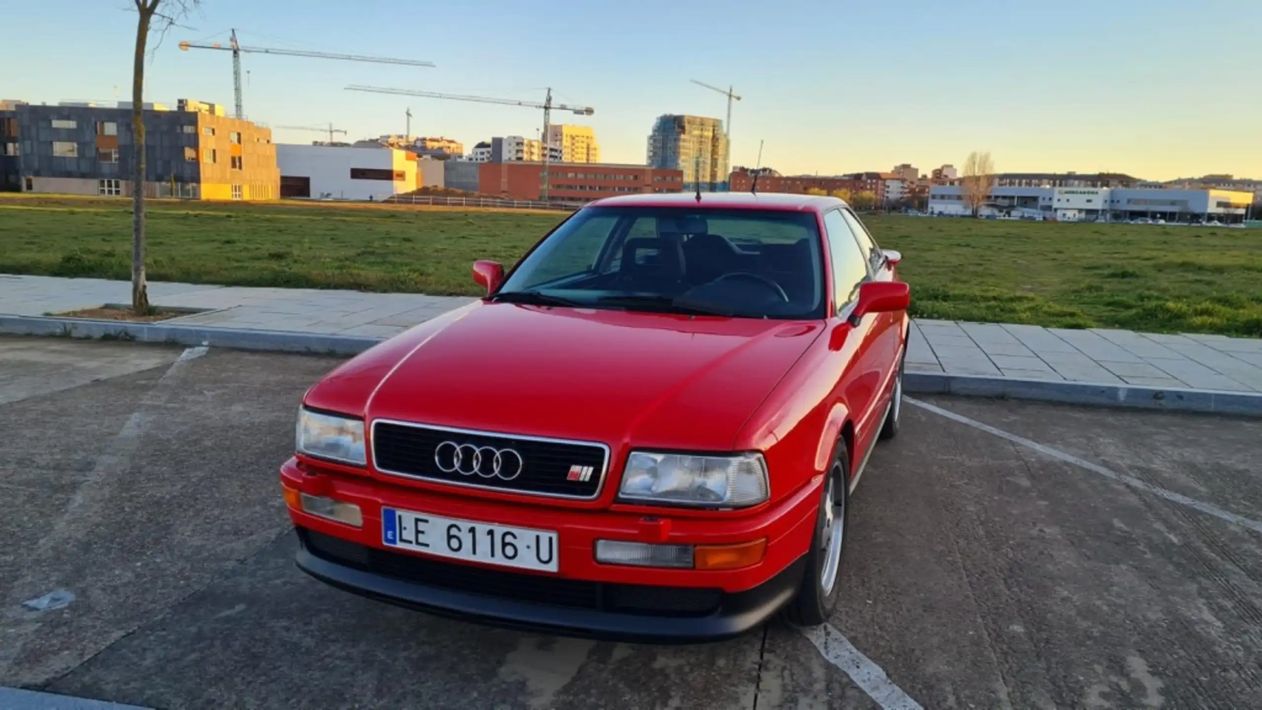 Audi - S2