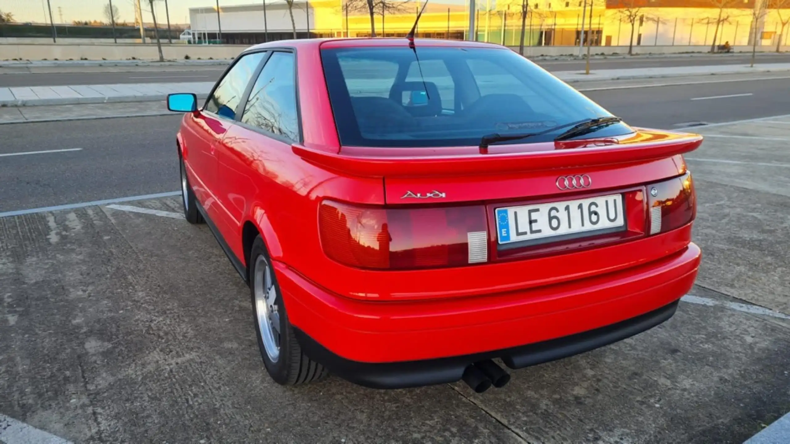 Audi - S2