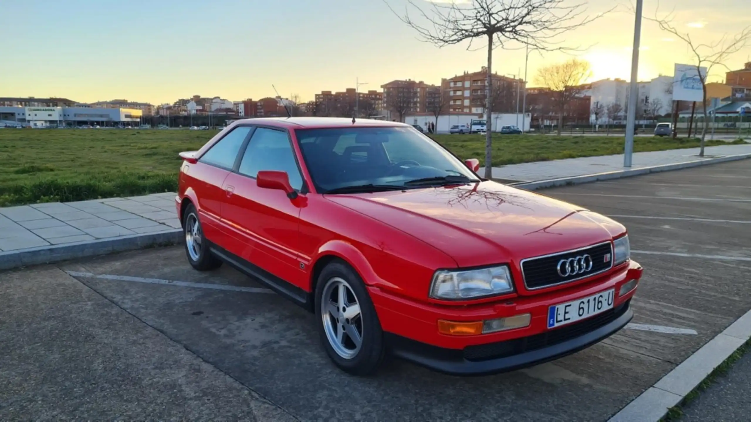 Audi - S2