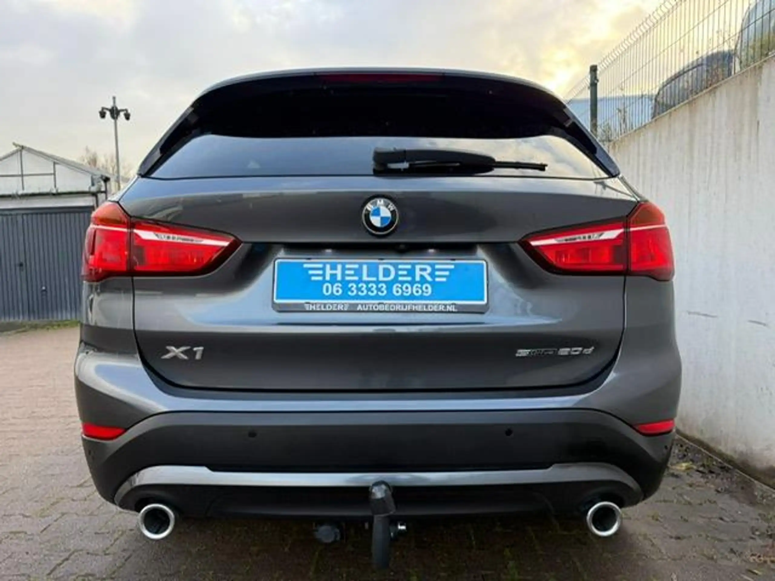 BMW - X1