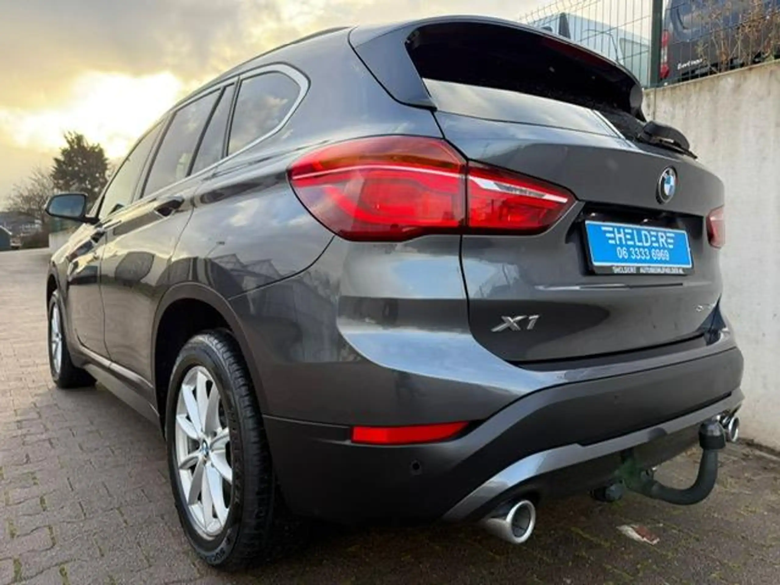 BMW - X1