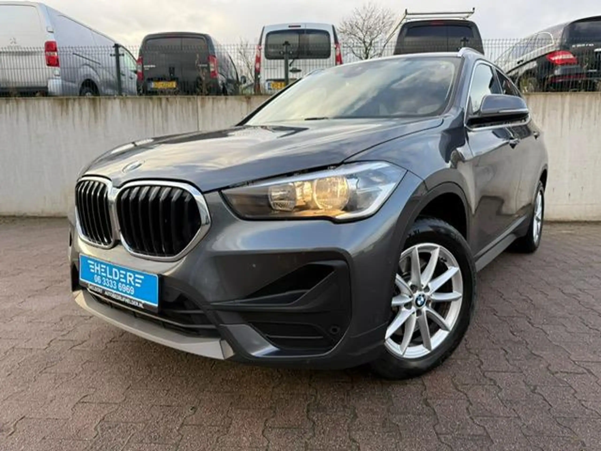 BMW - X1