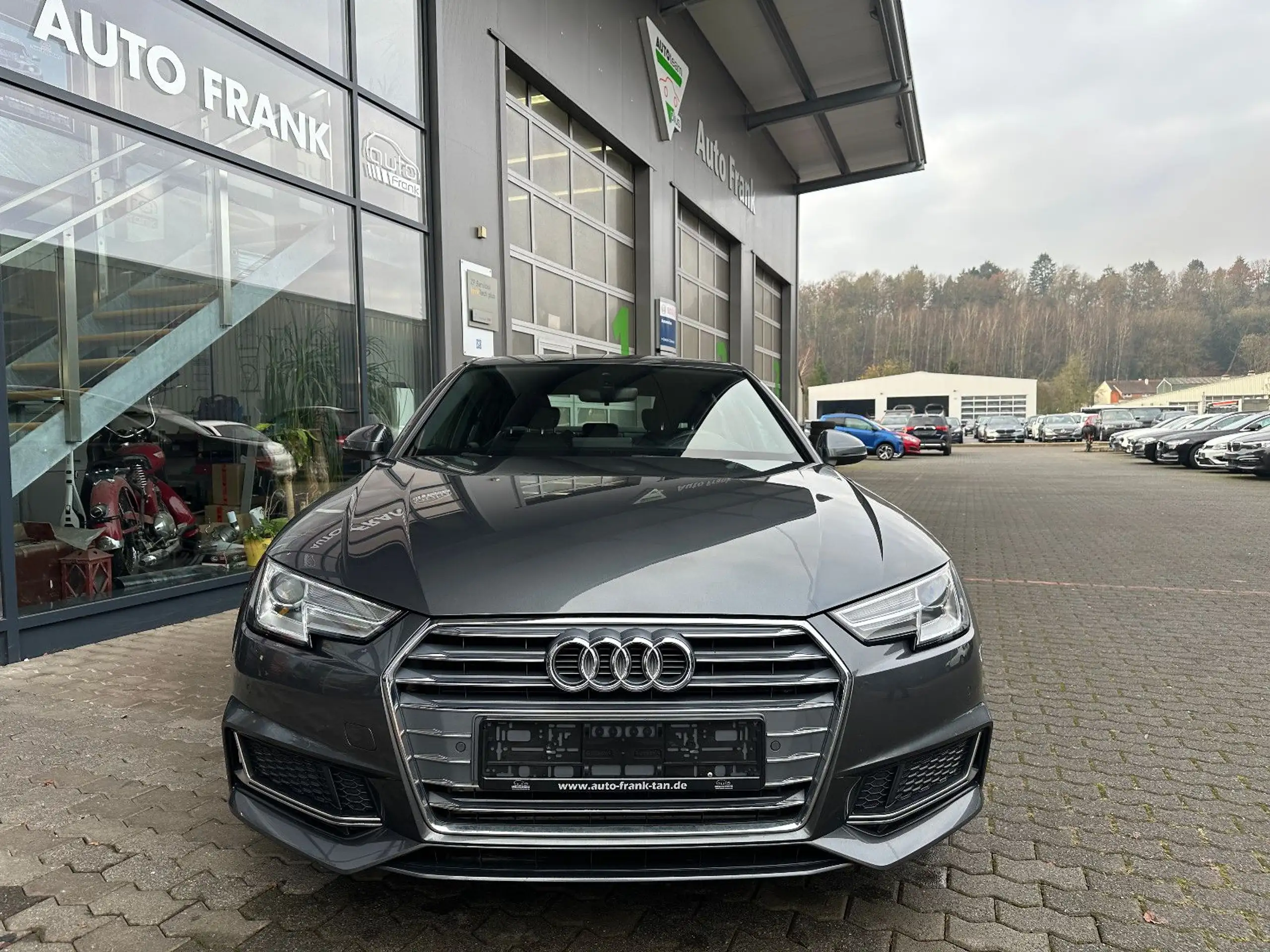 Audi - A4