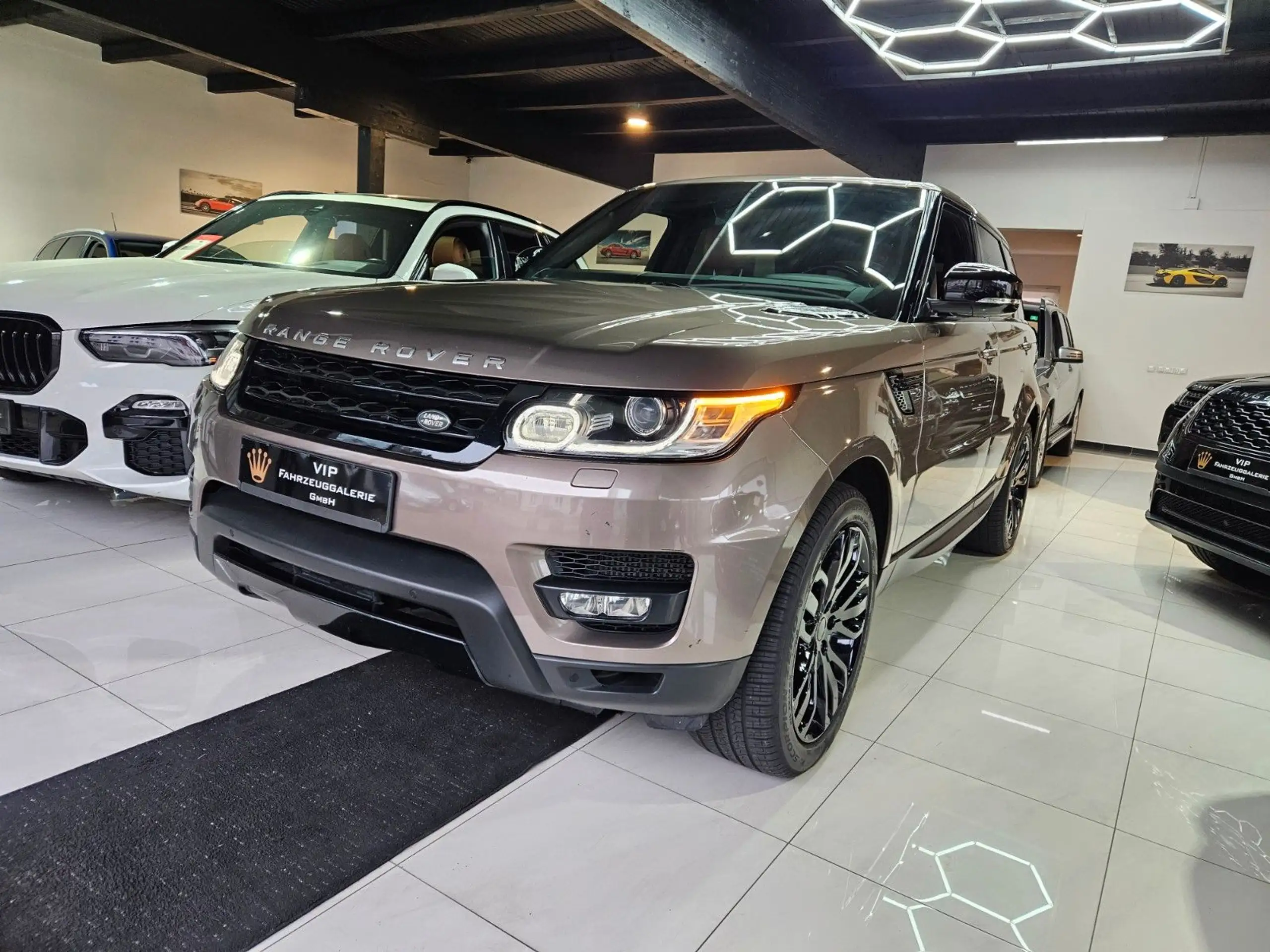 Land Rover - Range Rover Sport