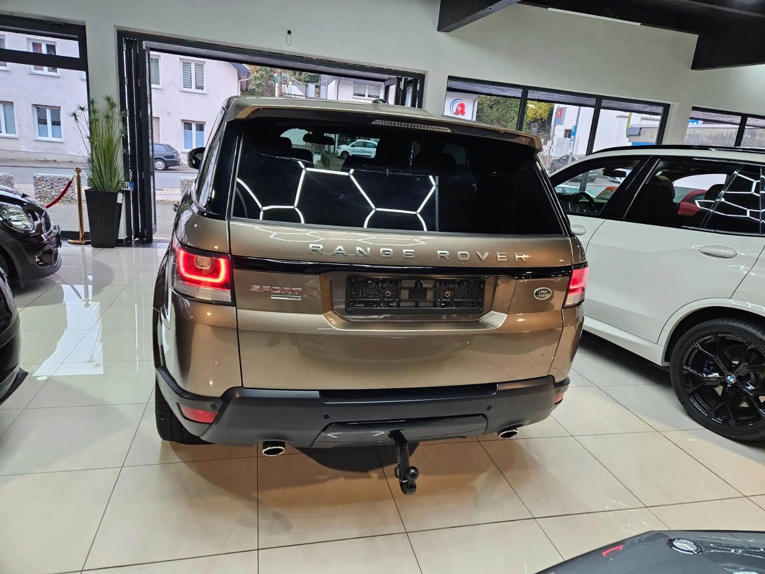 Land Rover - Range Rover Sport