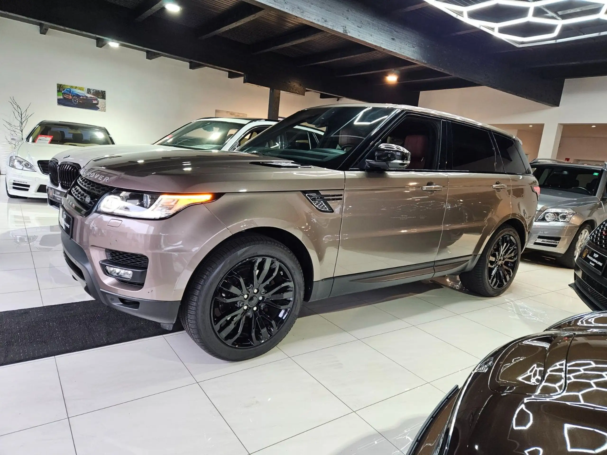 Land Rover - Range Rover Sport