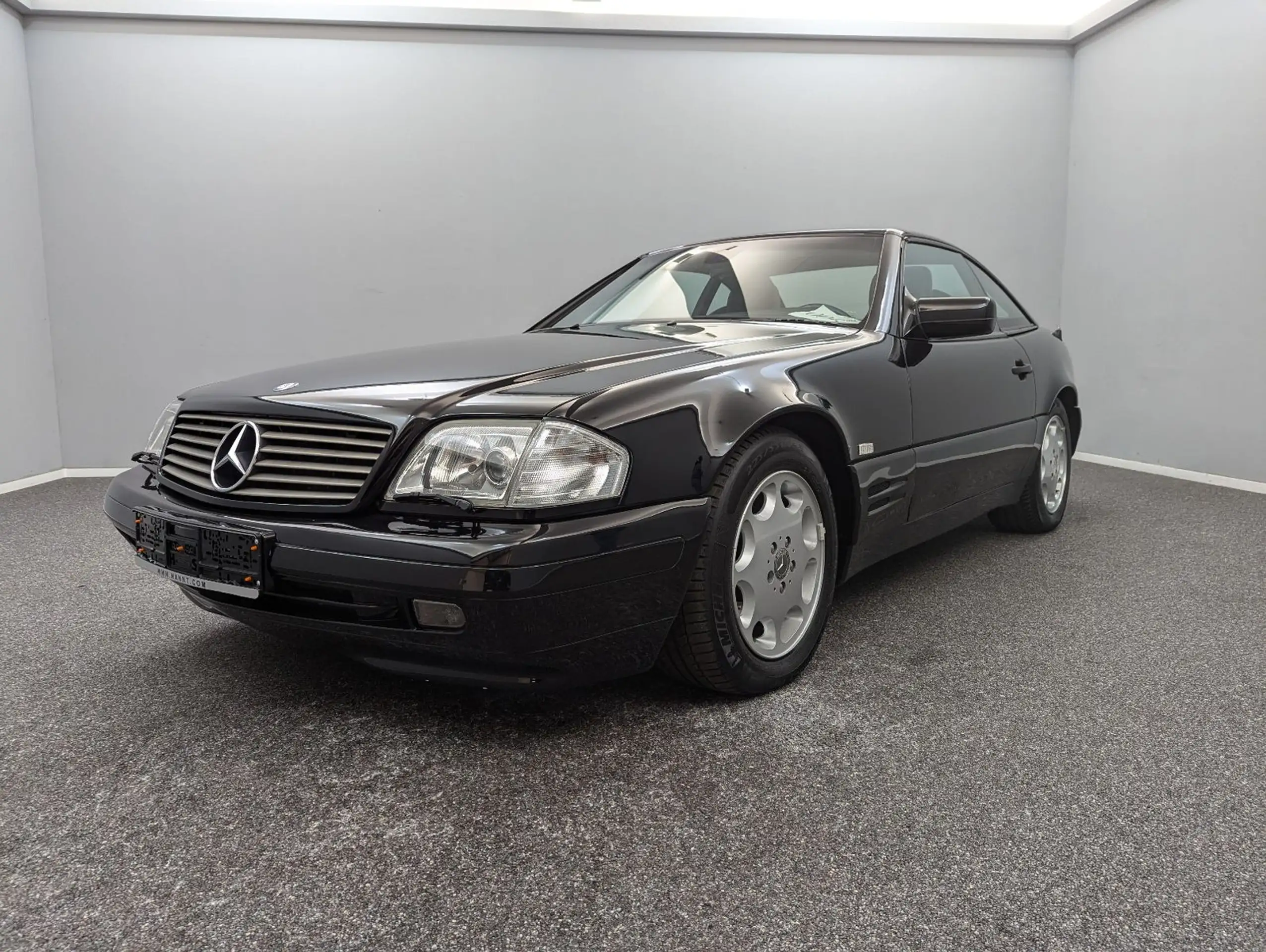 Mercedes-Benz - SL 500