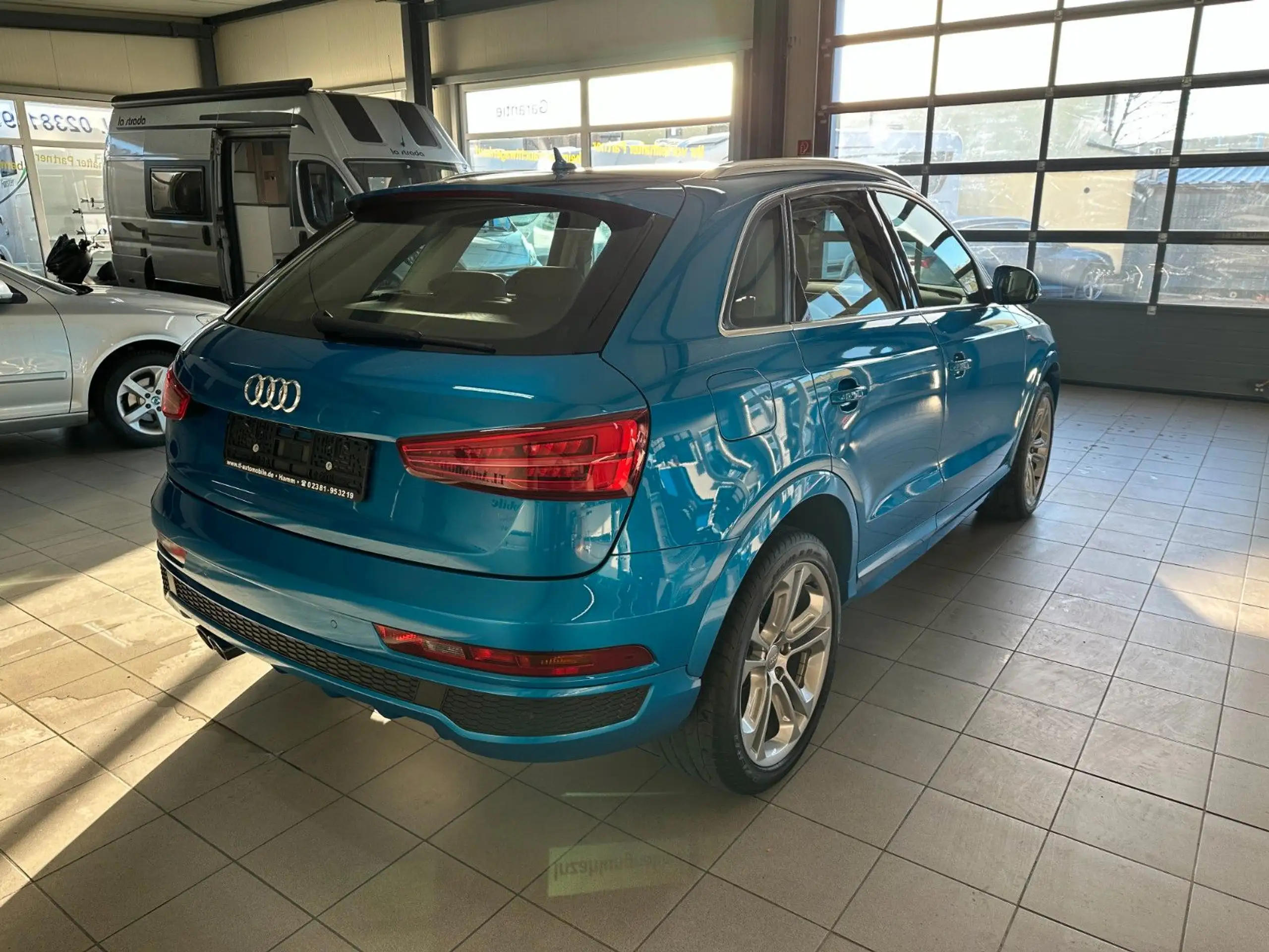 Audi - Q3