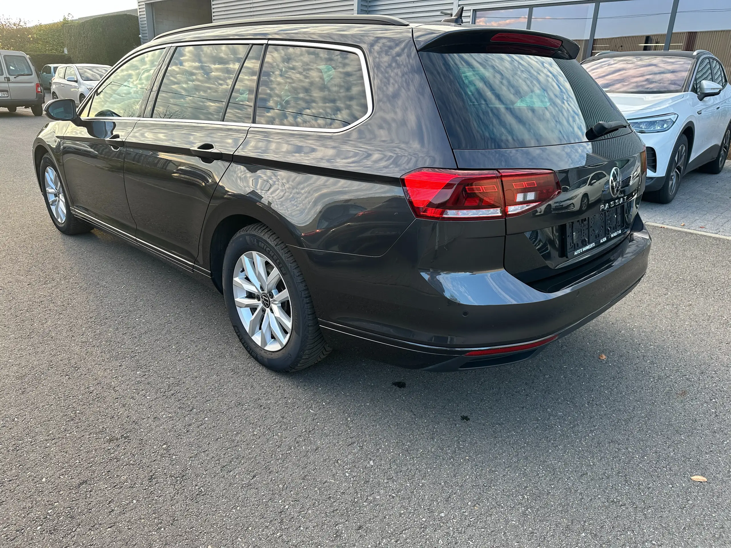 Volkswagen - Passat Variant