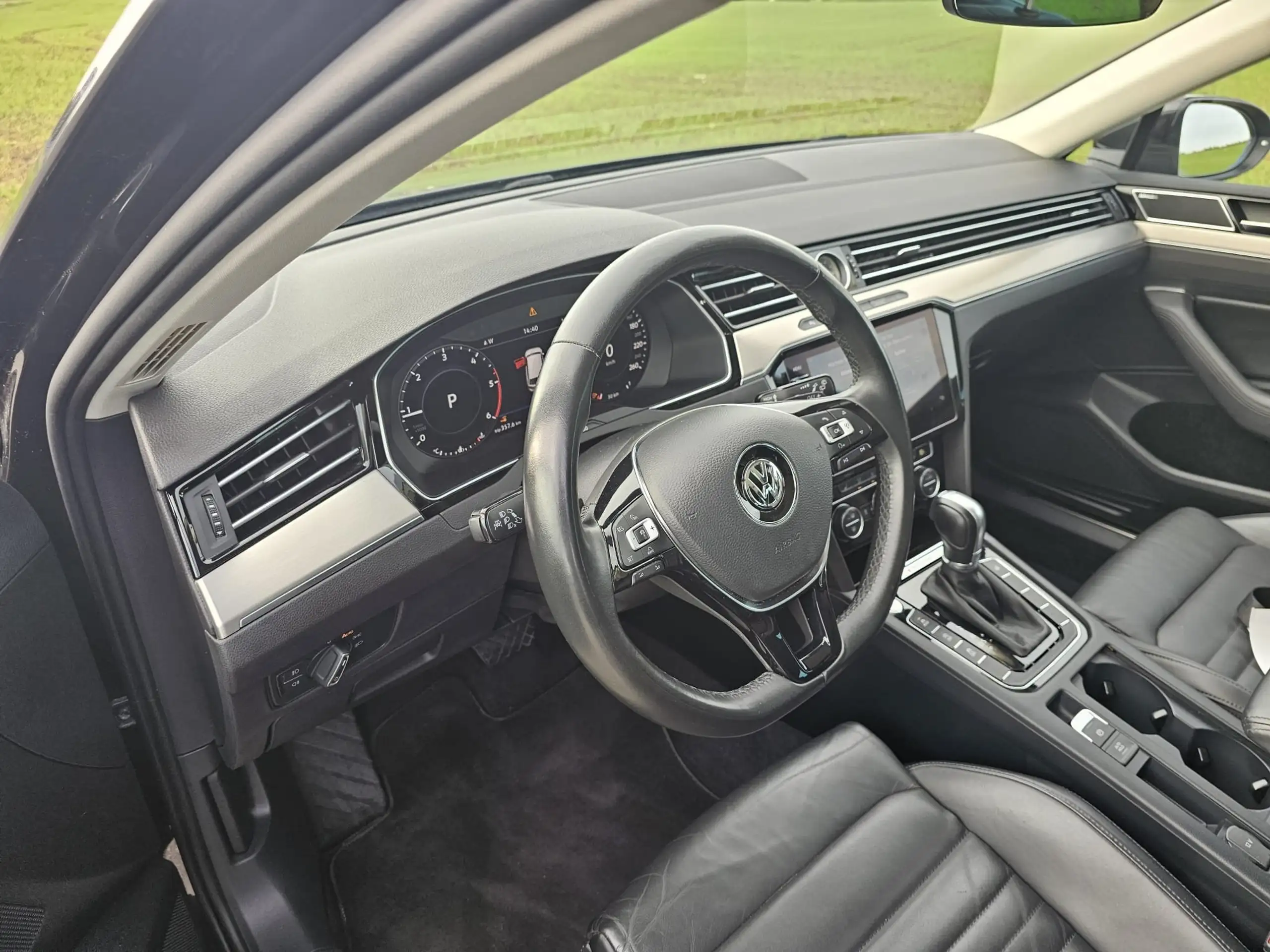 Volkswagen - Passat Variant