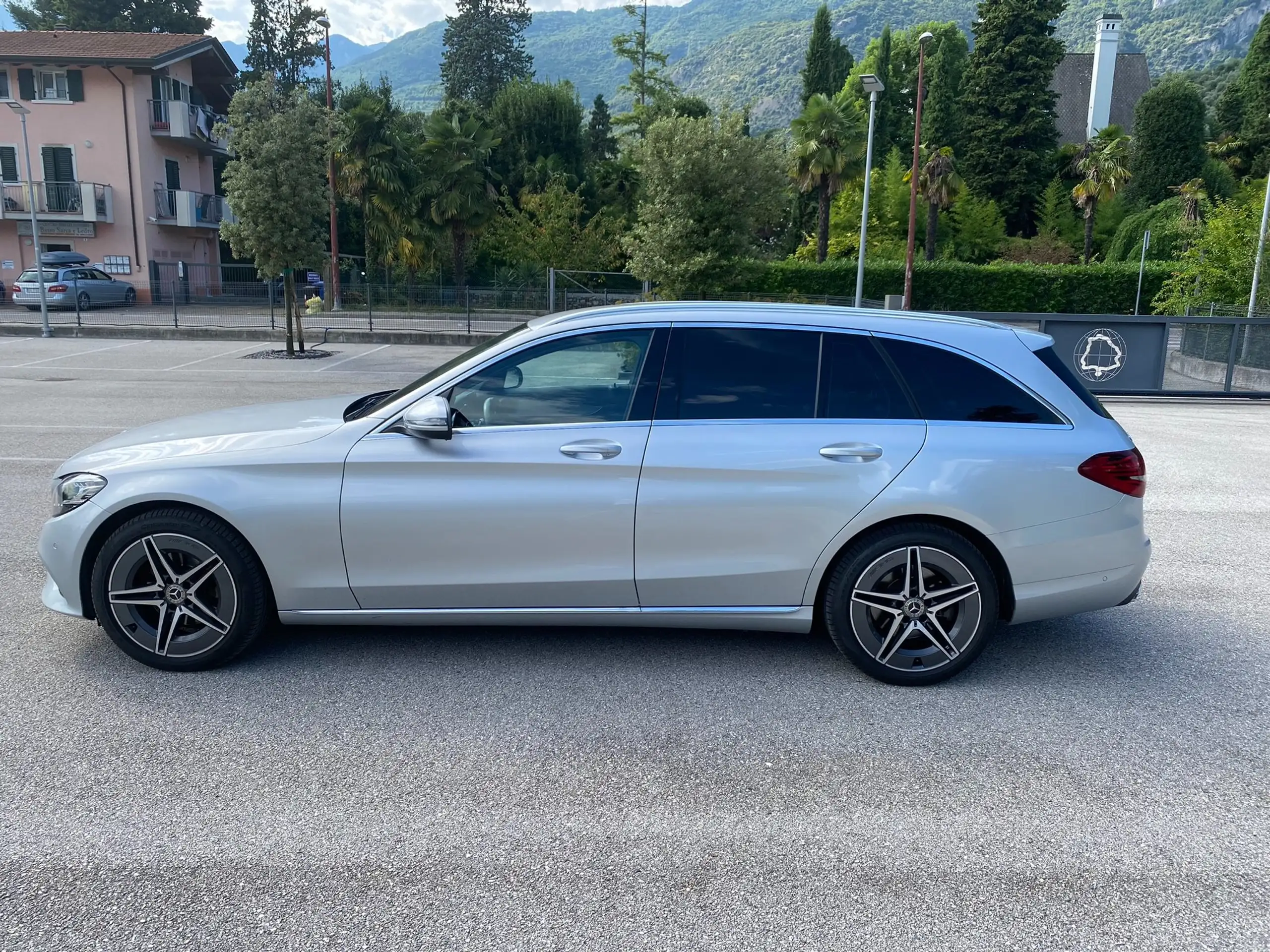 Mercedes-Benz C 200 2019