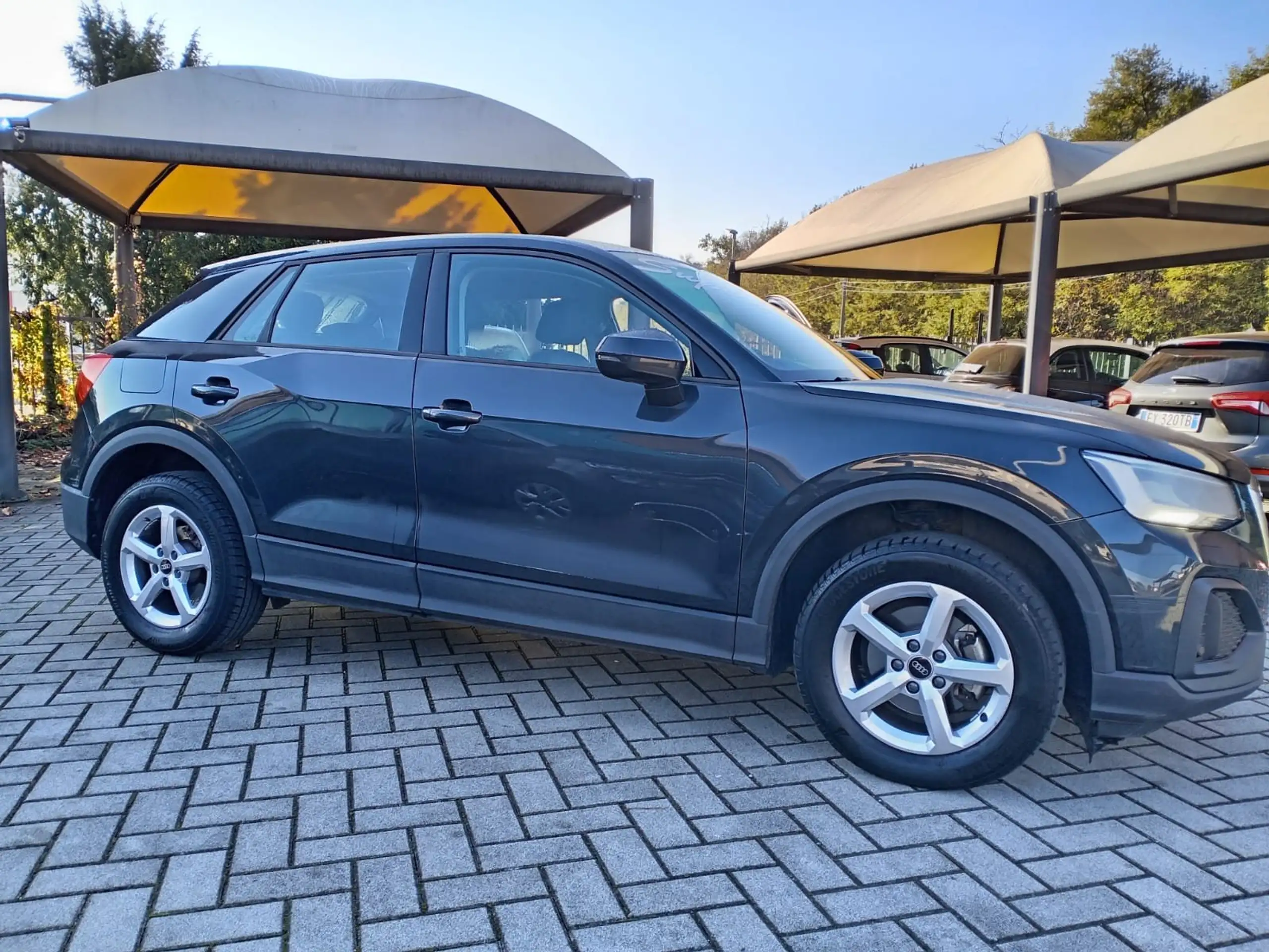 Audi - Q2