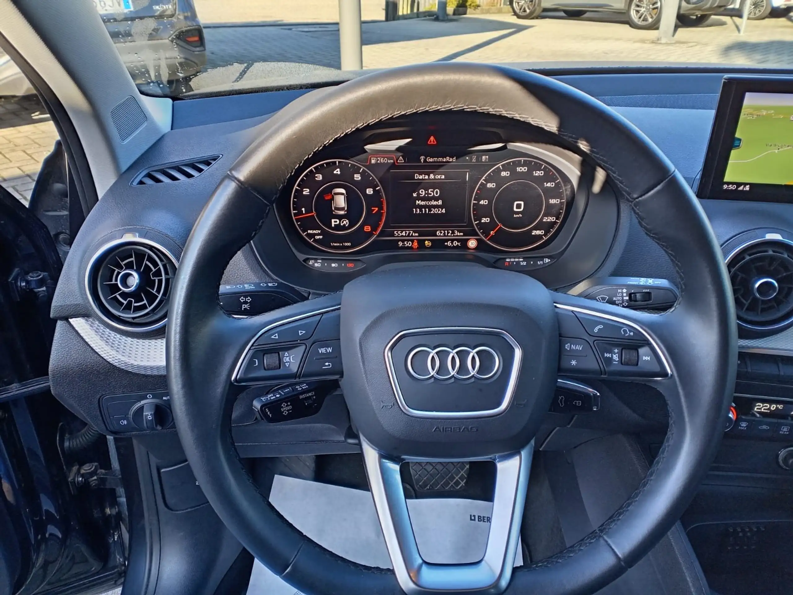 Audi - Q2