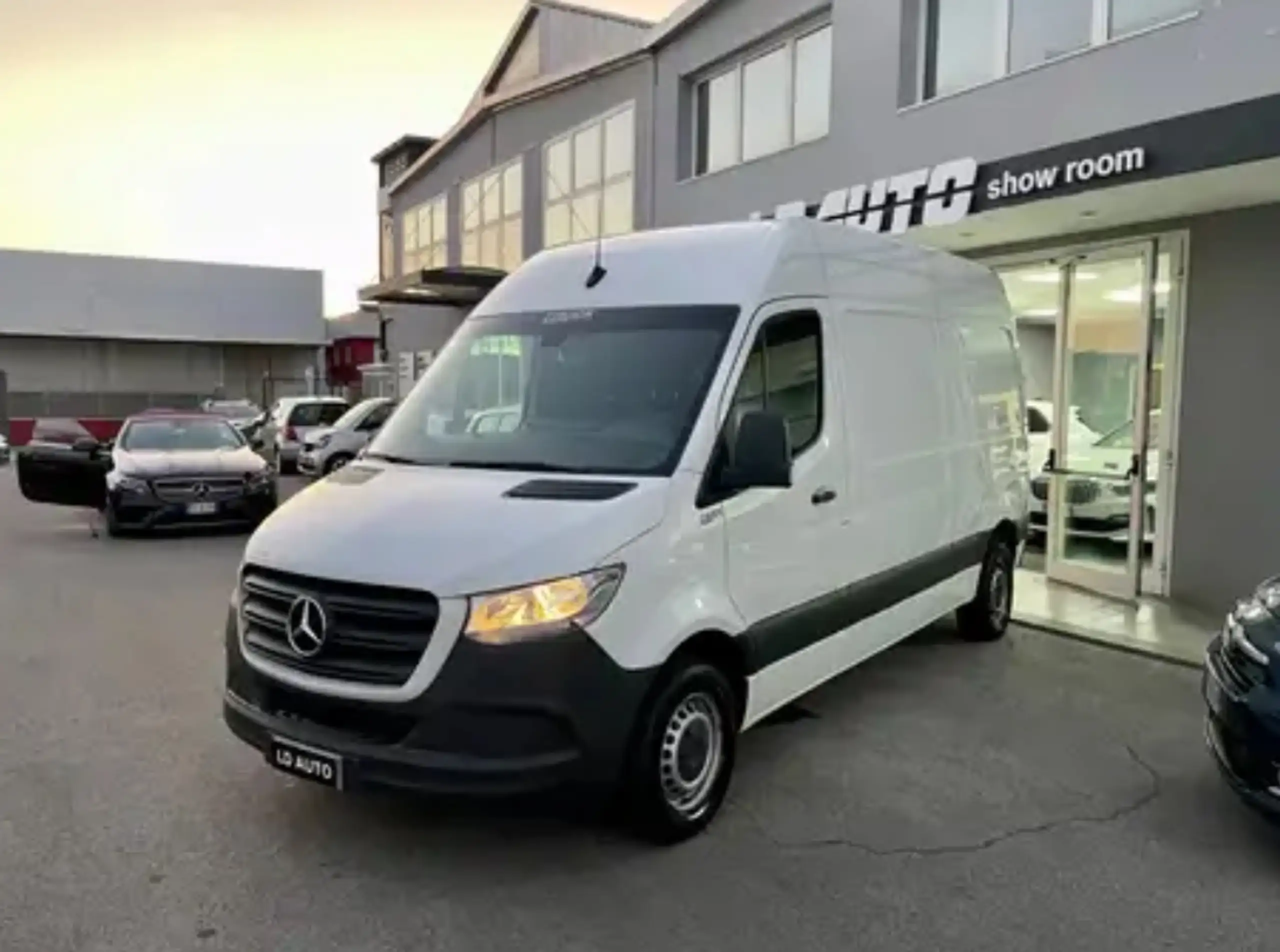 Mercedes-Benz - Sprinter