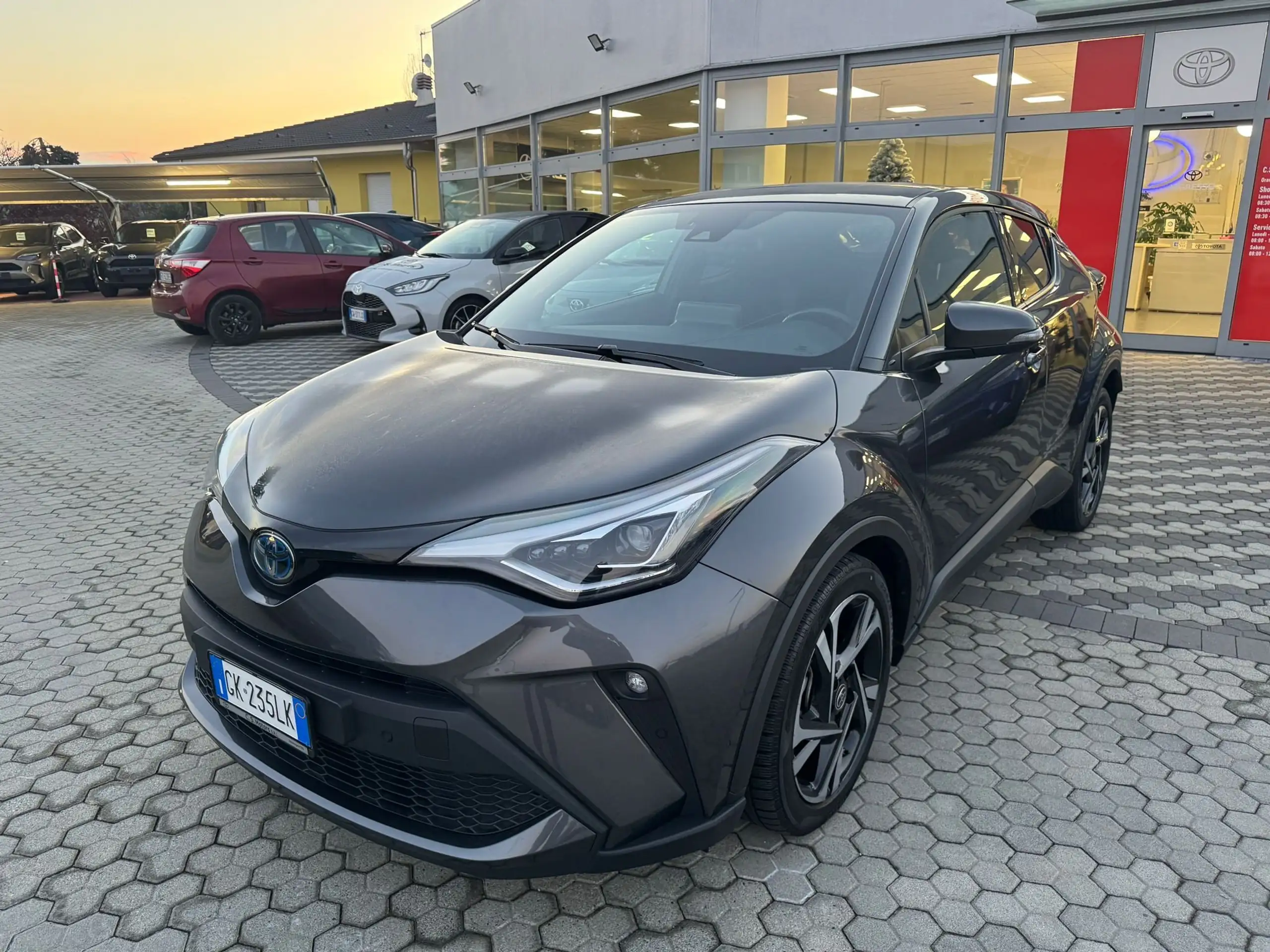 Toyota - C-HR