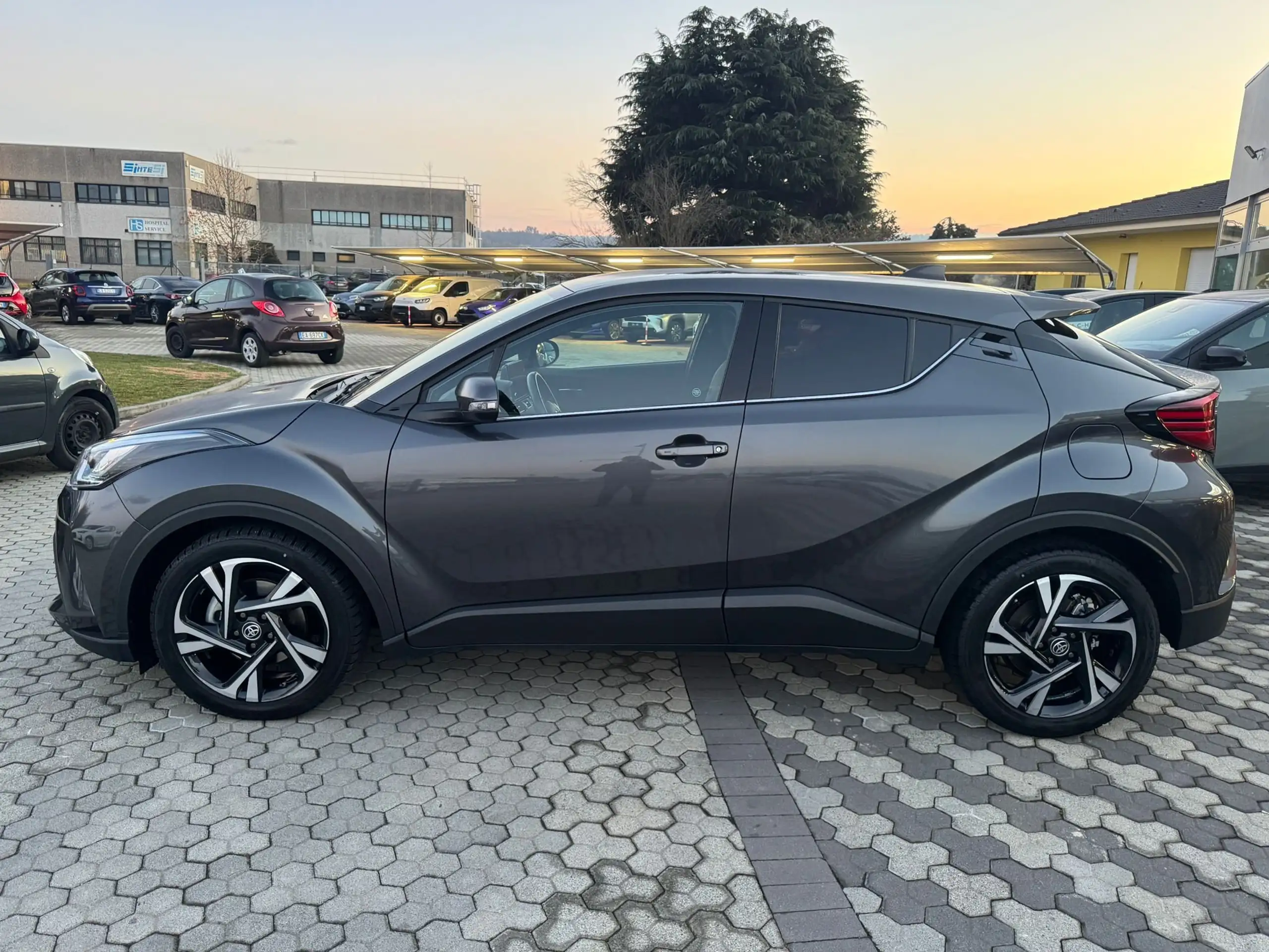 Toyota - C-HR