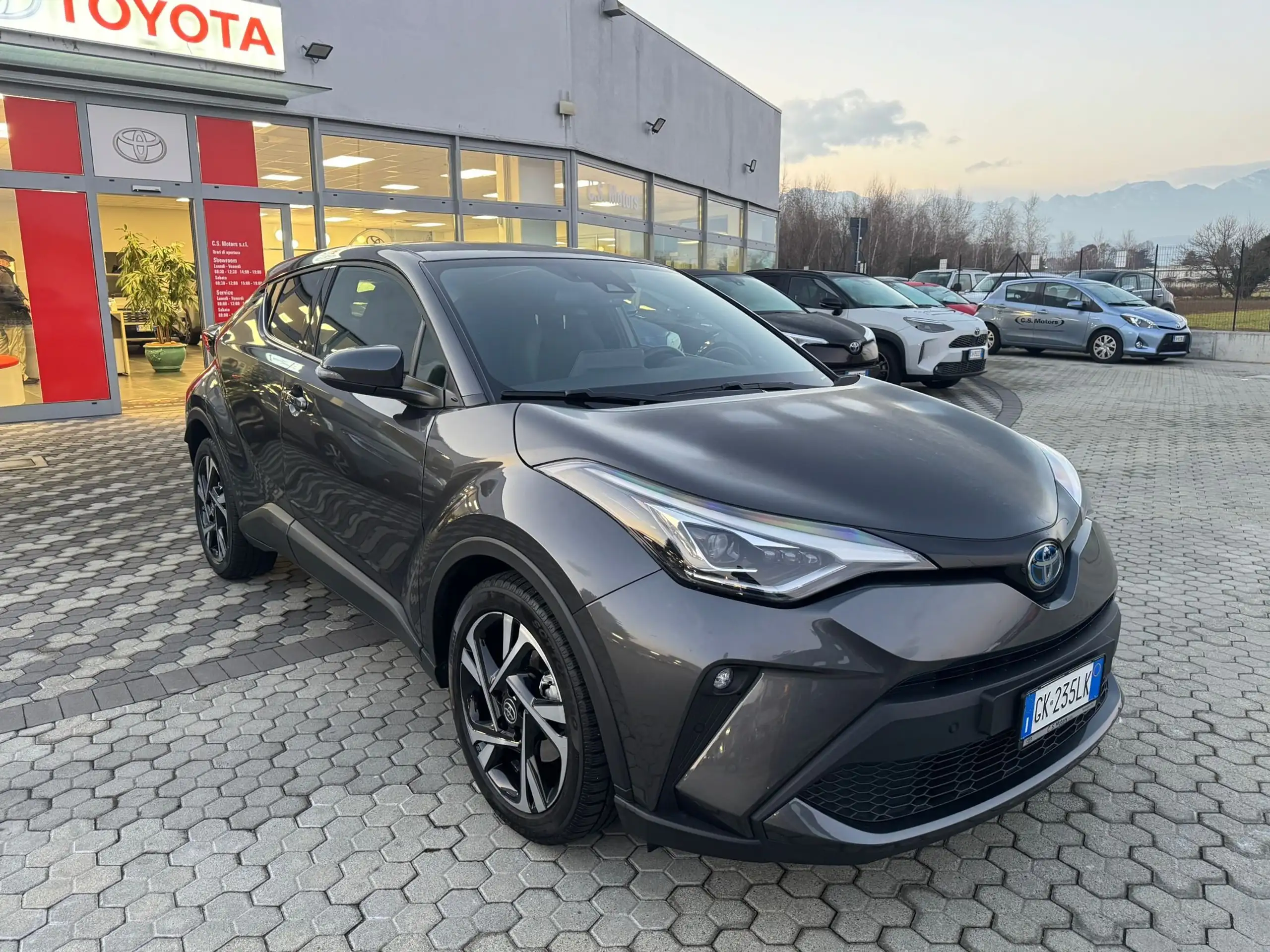 Toyota - C-HR