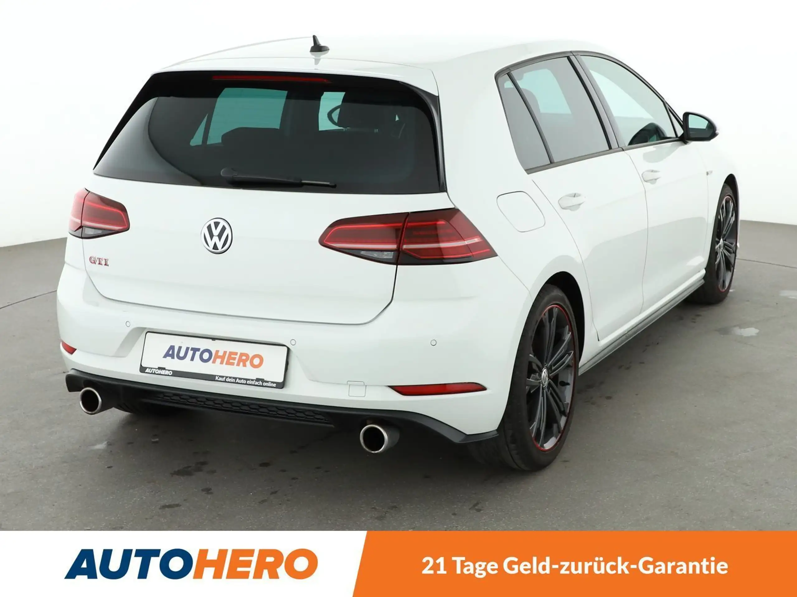 Volkswagen - Golf GTI