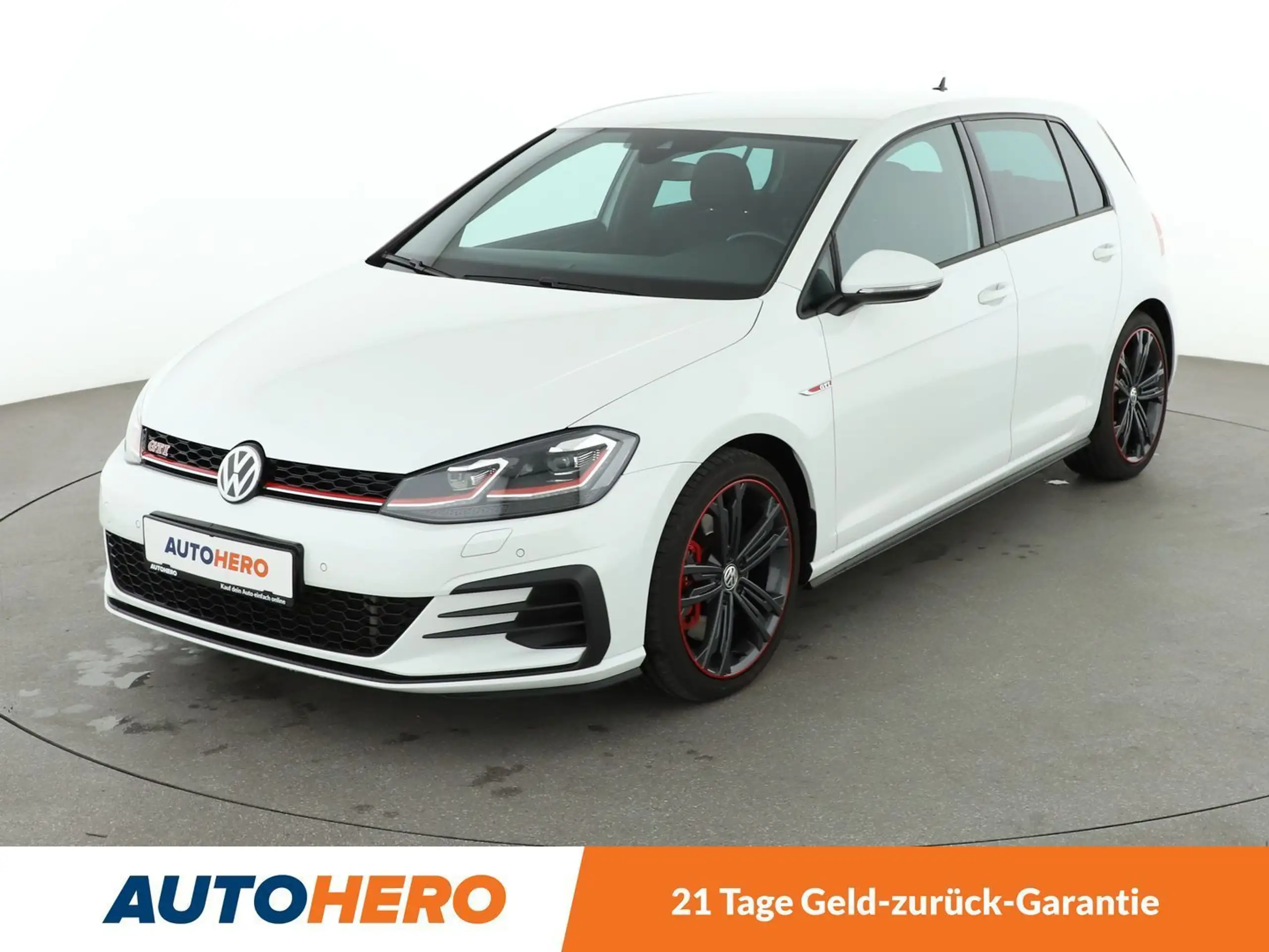 Volkswagen - Golf GTI