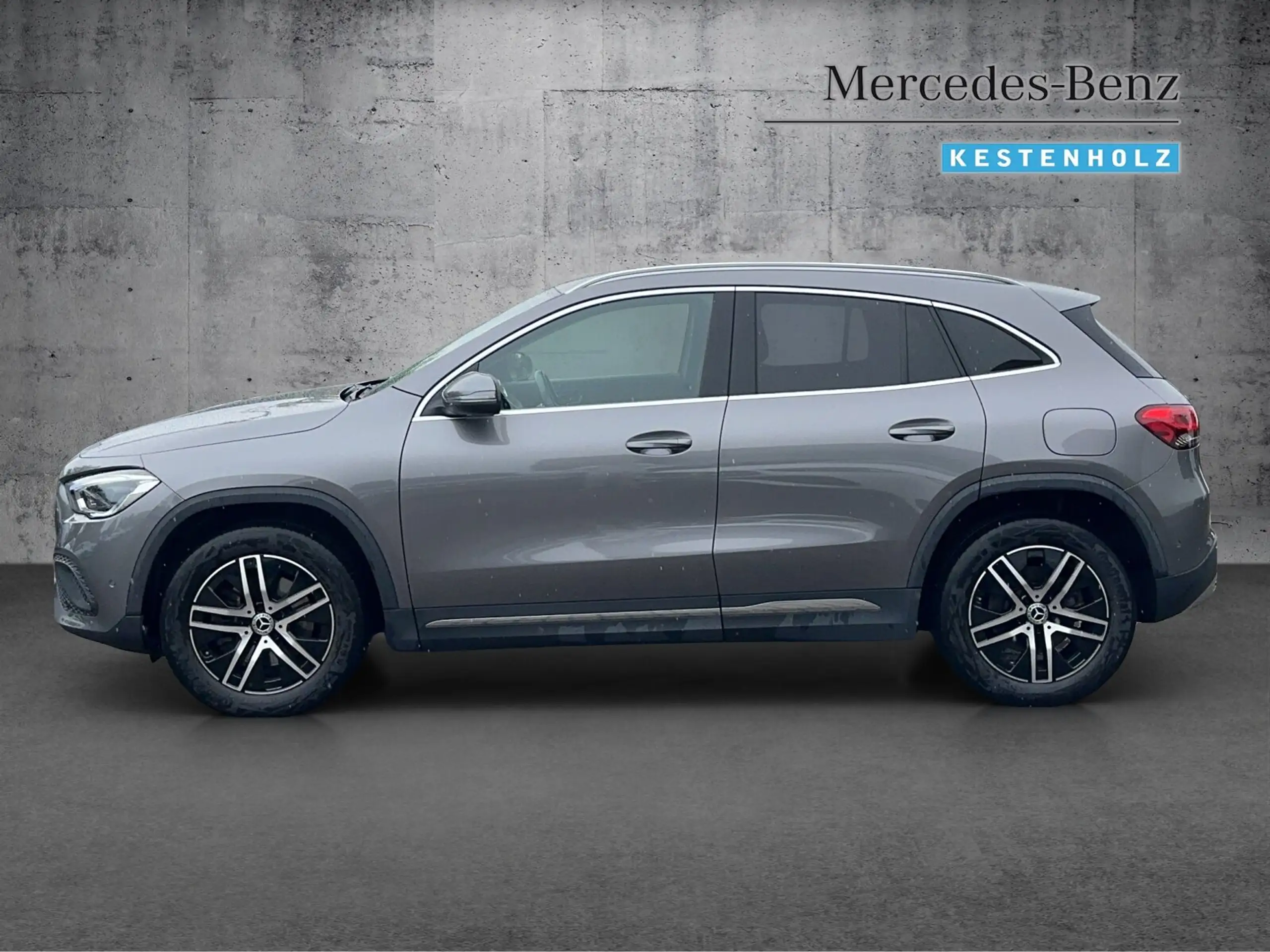 Mercedes-Benz - GLA 250