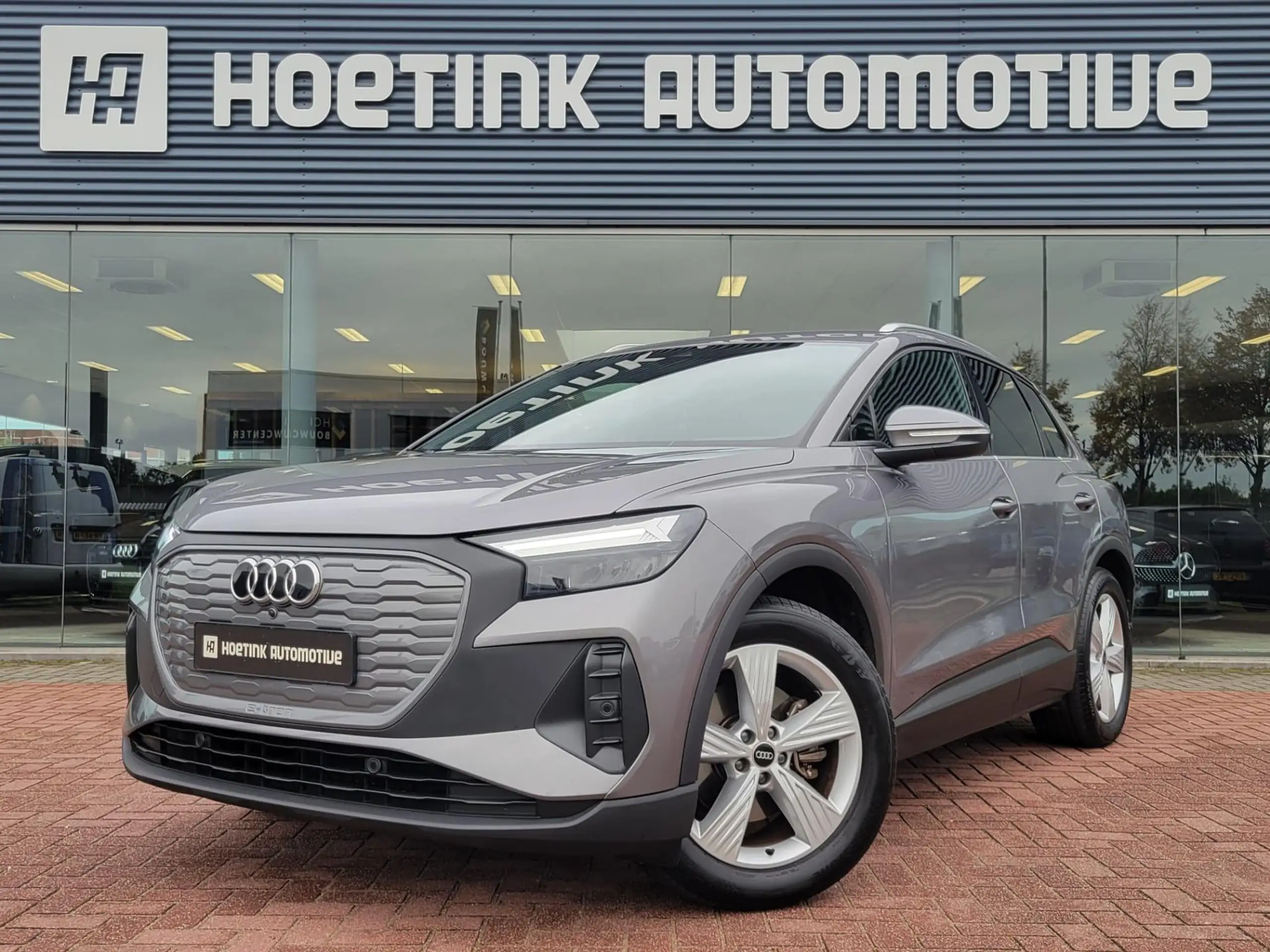 Audi - Q4 e-tron